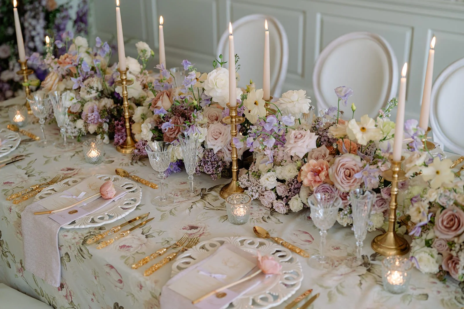 Bridgerton-Wedding-Inspiration-Wedding-Flowers-Kate-Rose-Modern-Floral-Design-Kamila-Nowak-Photography-32.jpg