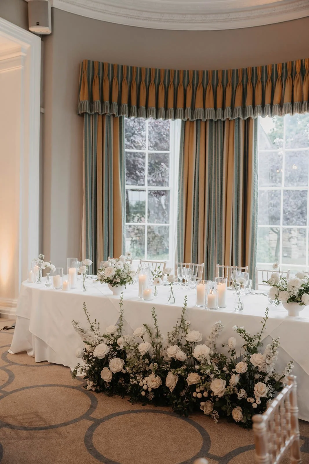 Rudding-Park-Wedding-Flowers-Kate-Rose-Modern-Floral-Design-Charlotte-Nelson-Photography-9032.jpg