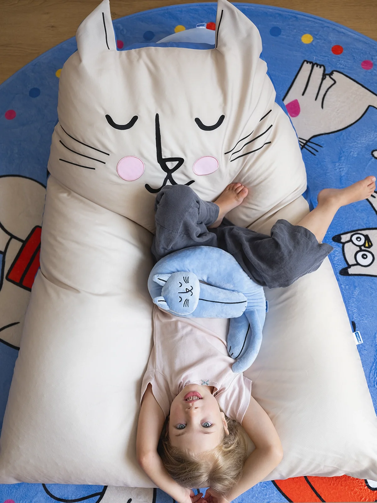 zamizen-pouf-2.webp