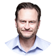 headshot of scott neuman