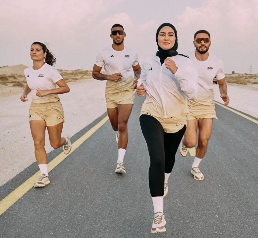 ADIDAS-DEBUTS-REGIONALLY-EXCLUSIVE-ADIZERO-DESERT-RUNNER-COLLECTION-WITH-A-UNIQUE-ART-INSTALLATION-IN-THE-HEART-OF-UAES-ICONIC-DESERT-4-e1732598038964.jpg