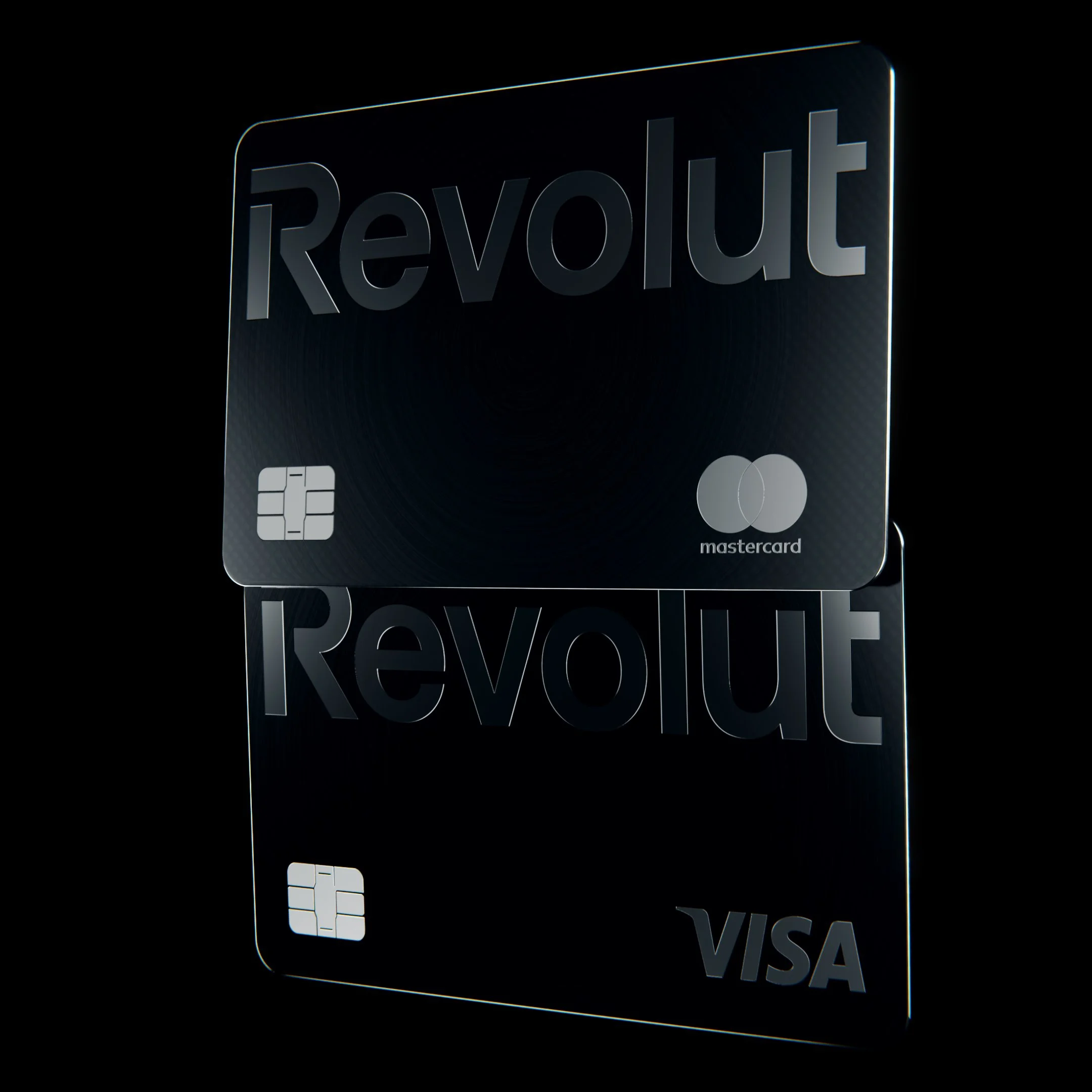Una carta di pagamento con il logo Revolut e Mastercard, con lo sfondo nero brillante.