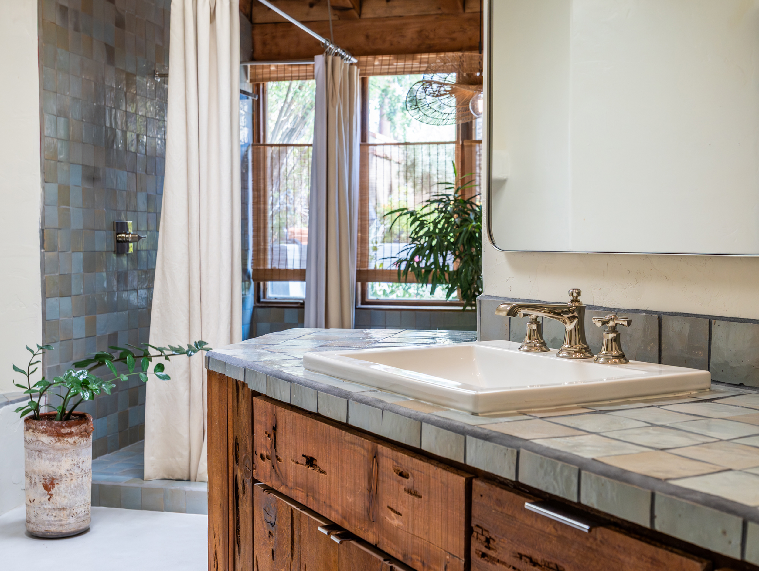 Lorraine Edminster Interiors - Bathroom 1.png