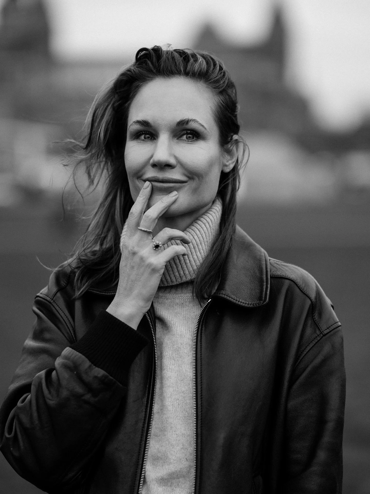 Eindelijk weer tijd gemaakt voor leuke portretjes zoals deze. Hondje uitlaten met deze leukerd. 🥰 

@kimberleyklaver