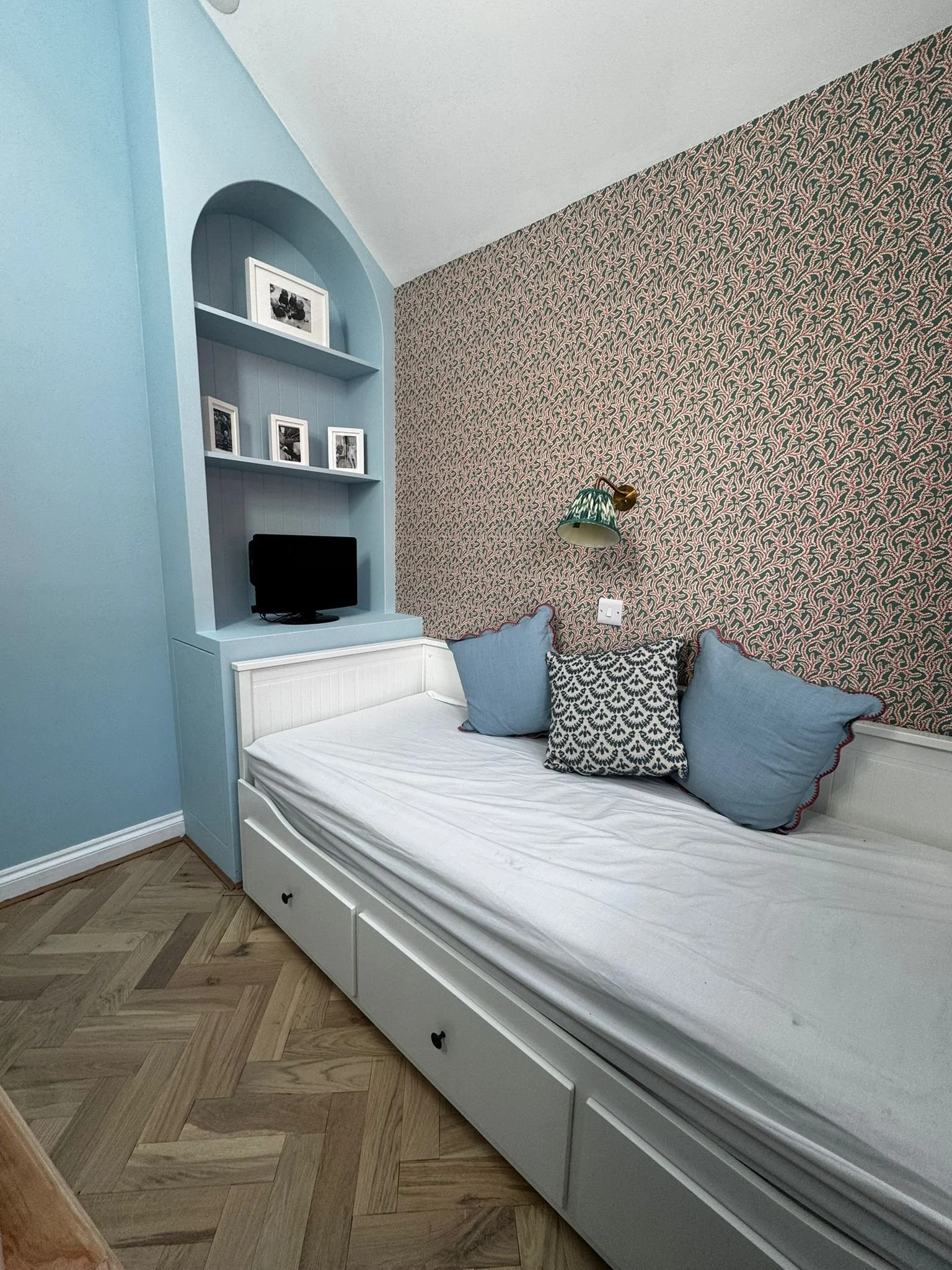 Thame, Library after 6.jpg