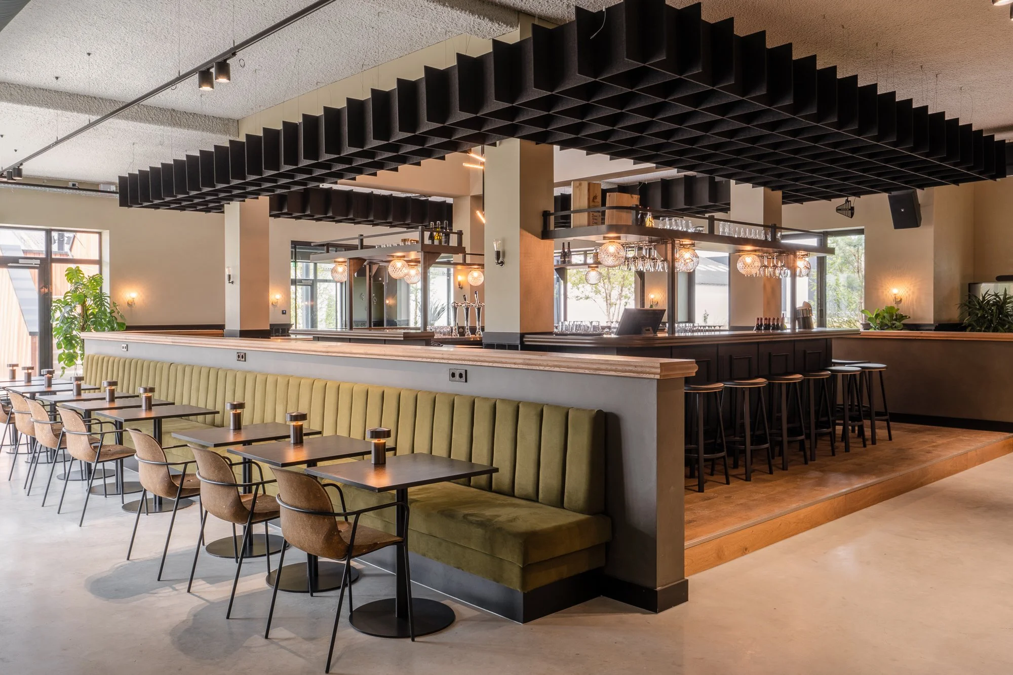 Modderkolk restaurant 1.jpg