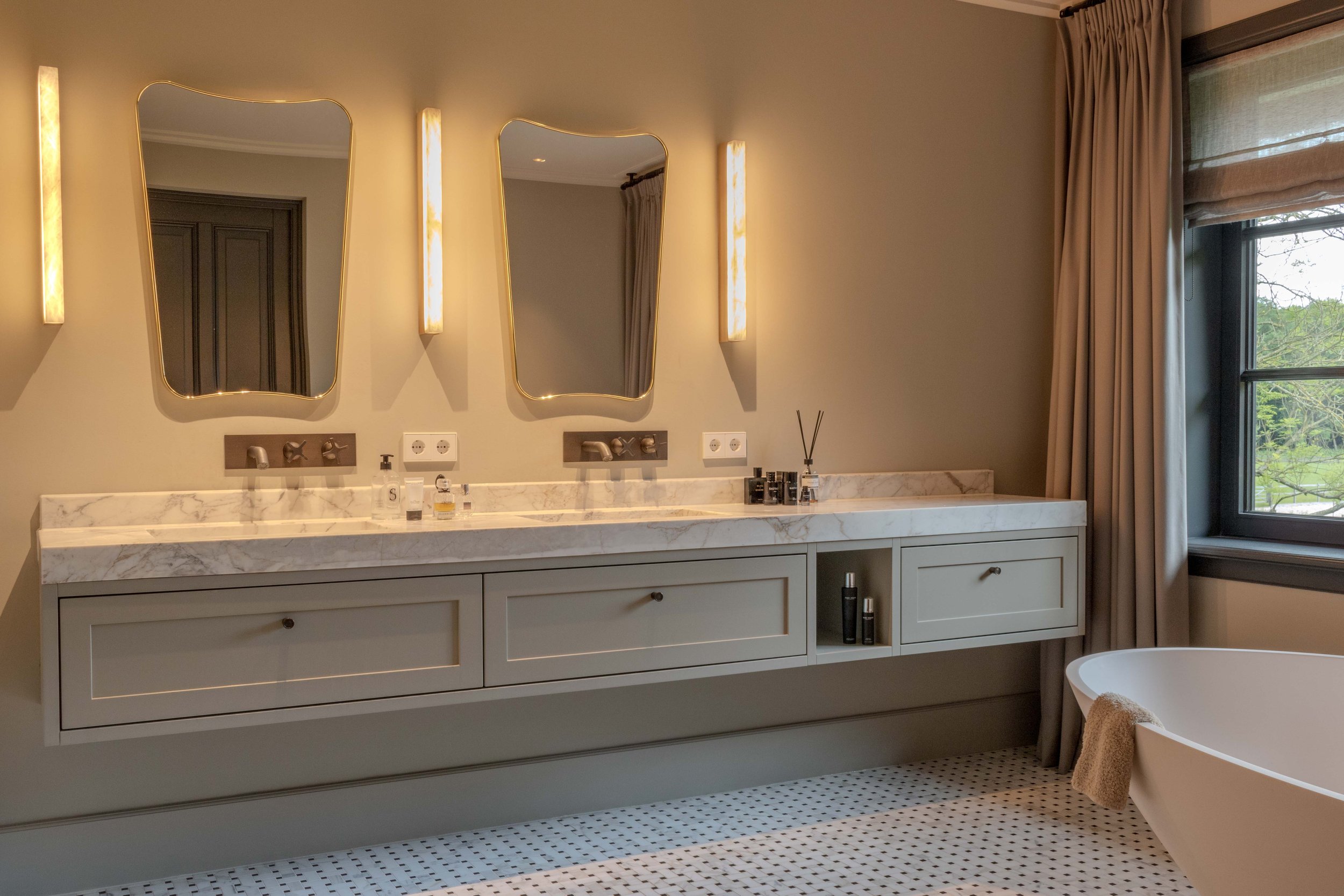 surrounded by the forest-6.jpg