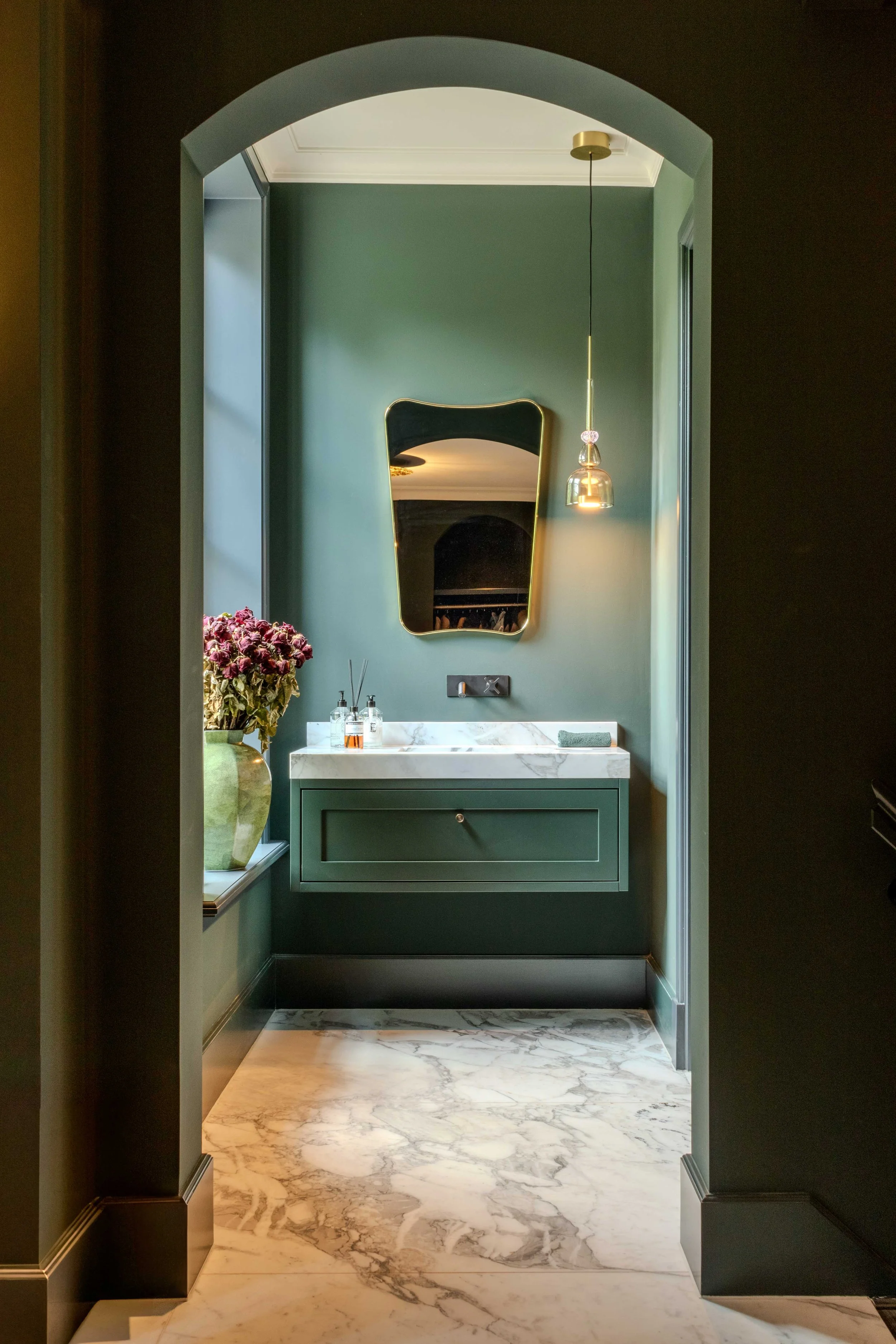 surrounded by the forest-4.jpg