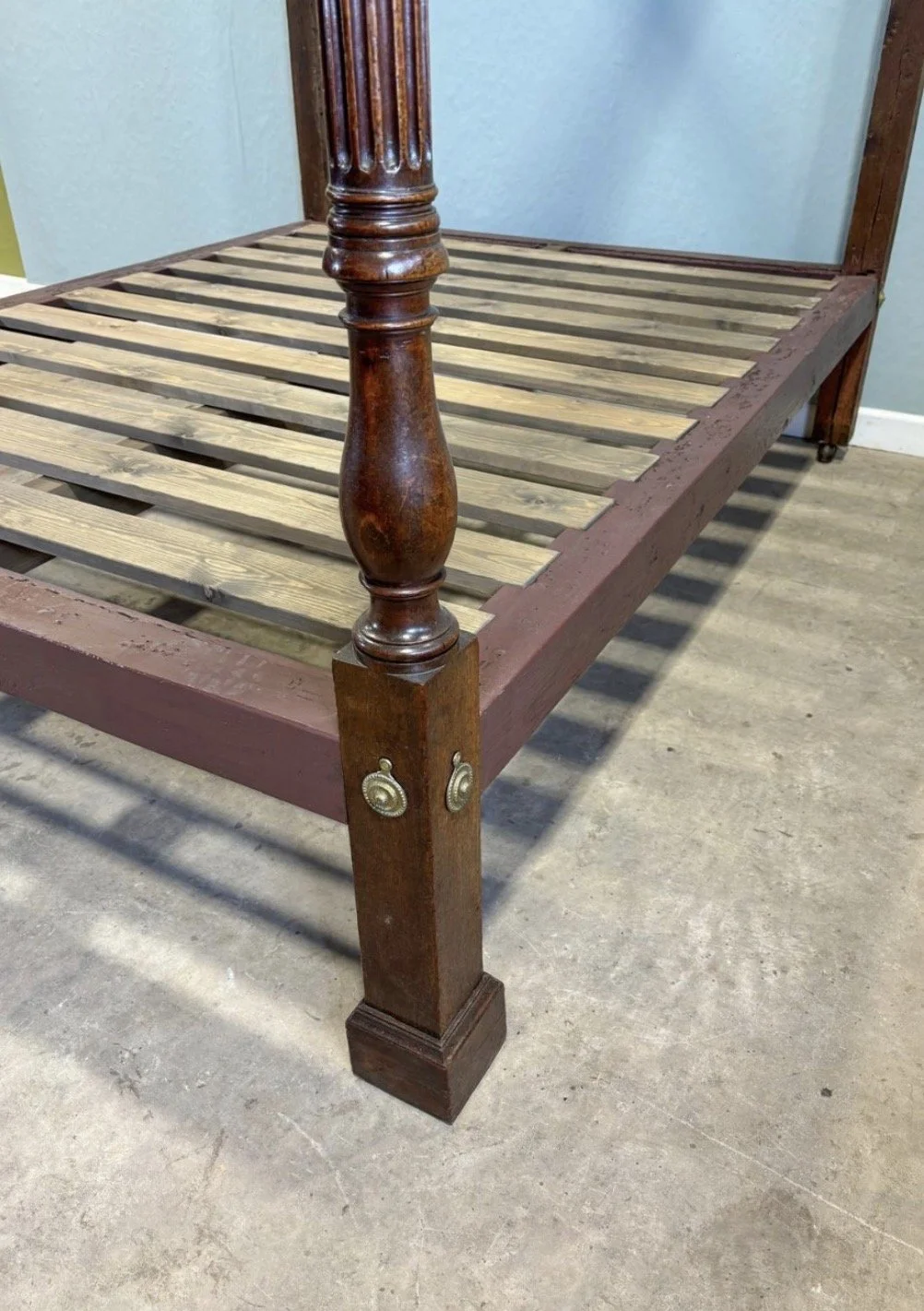 Height = 217.2 cm (86")
Width = 157 cm (62")
Depth = 199.5 cm (79")
$32,941