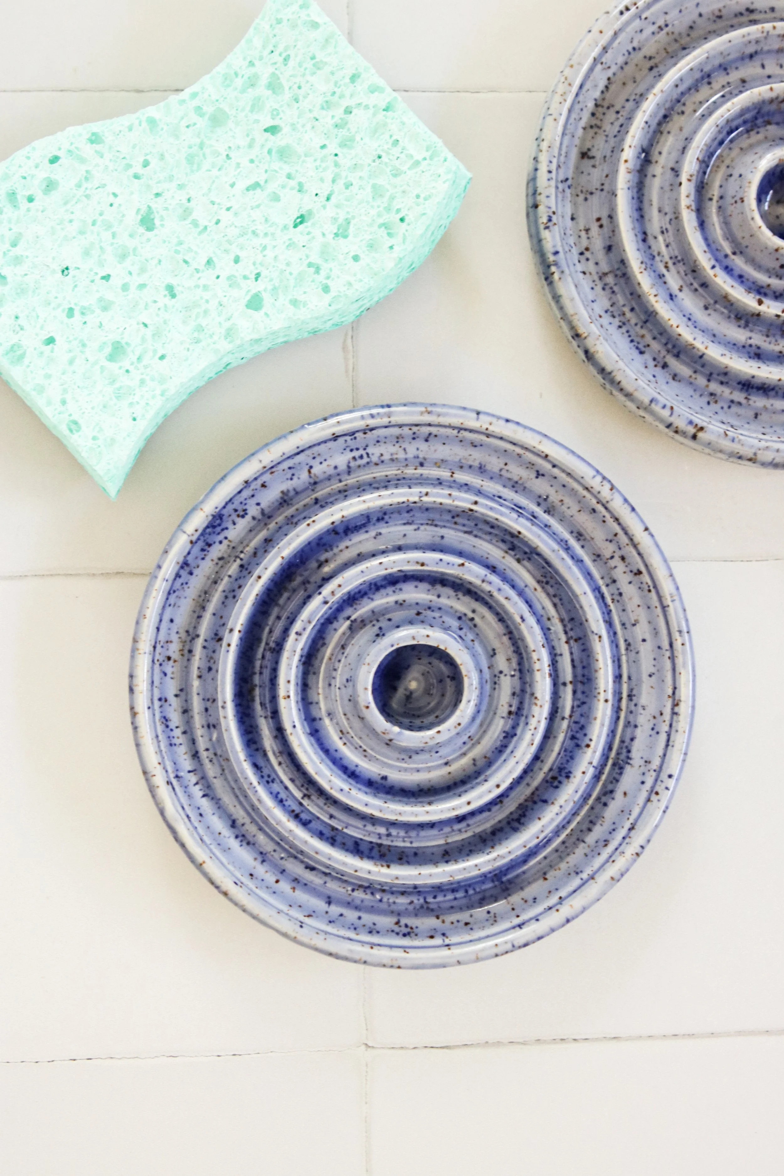 Speckled Sponge Holder