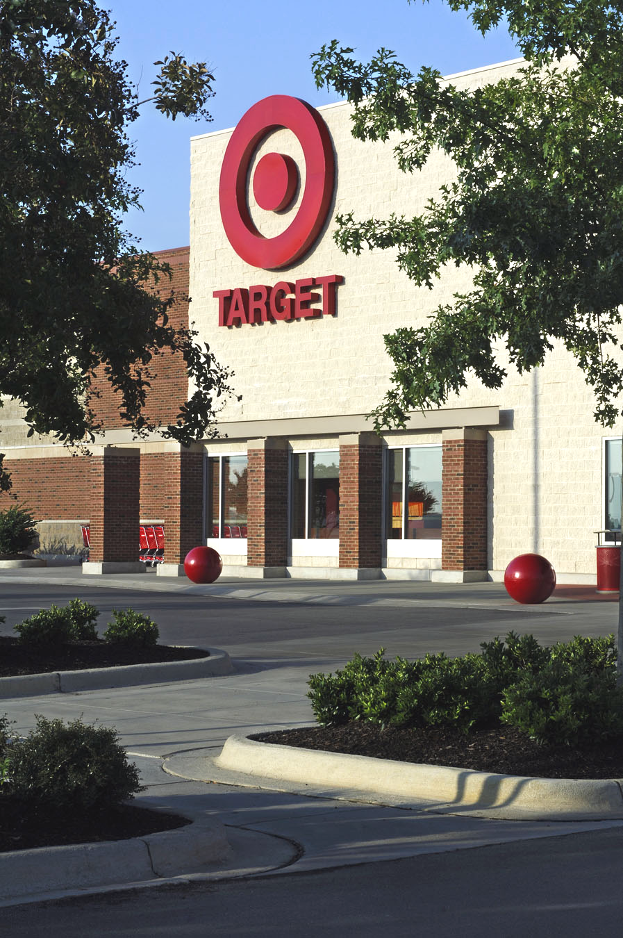Target1 Labeled 092706 TigerTown Opelika AL.png