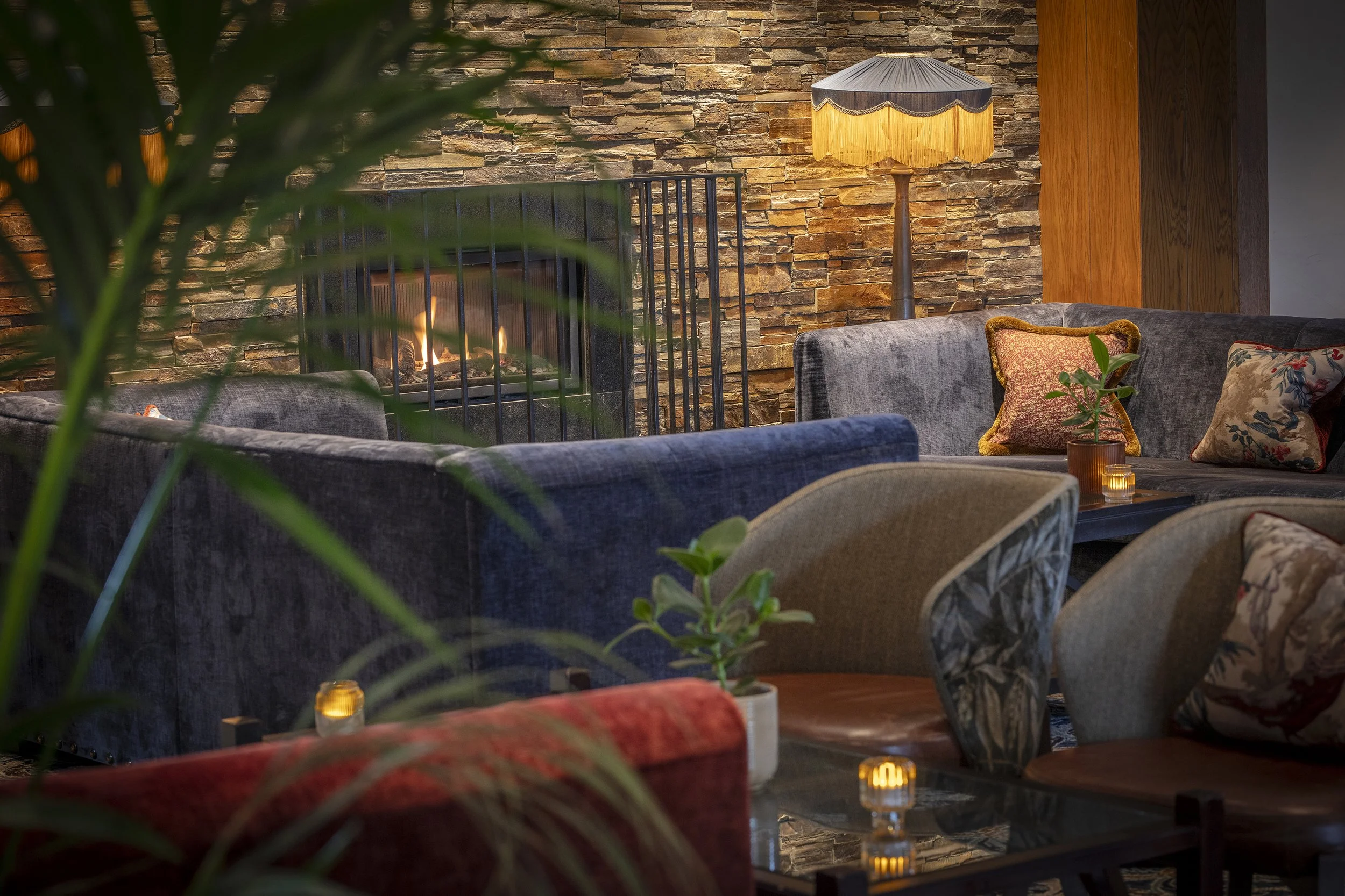 DOUBLE-TREE-WESTERWOOD-LOUNGE (1).jpg