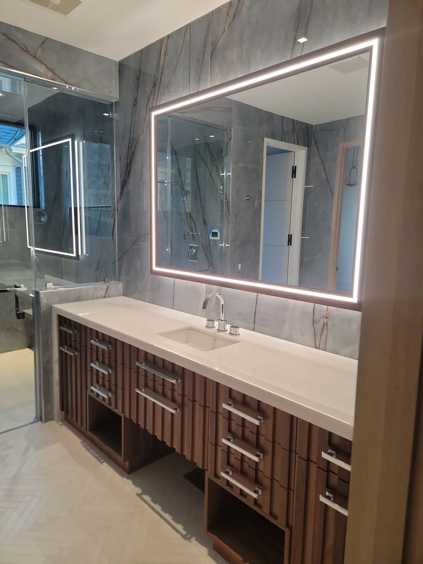 Custom_LED_Mirror.jpg