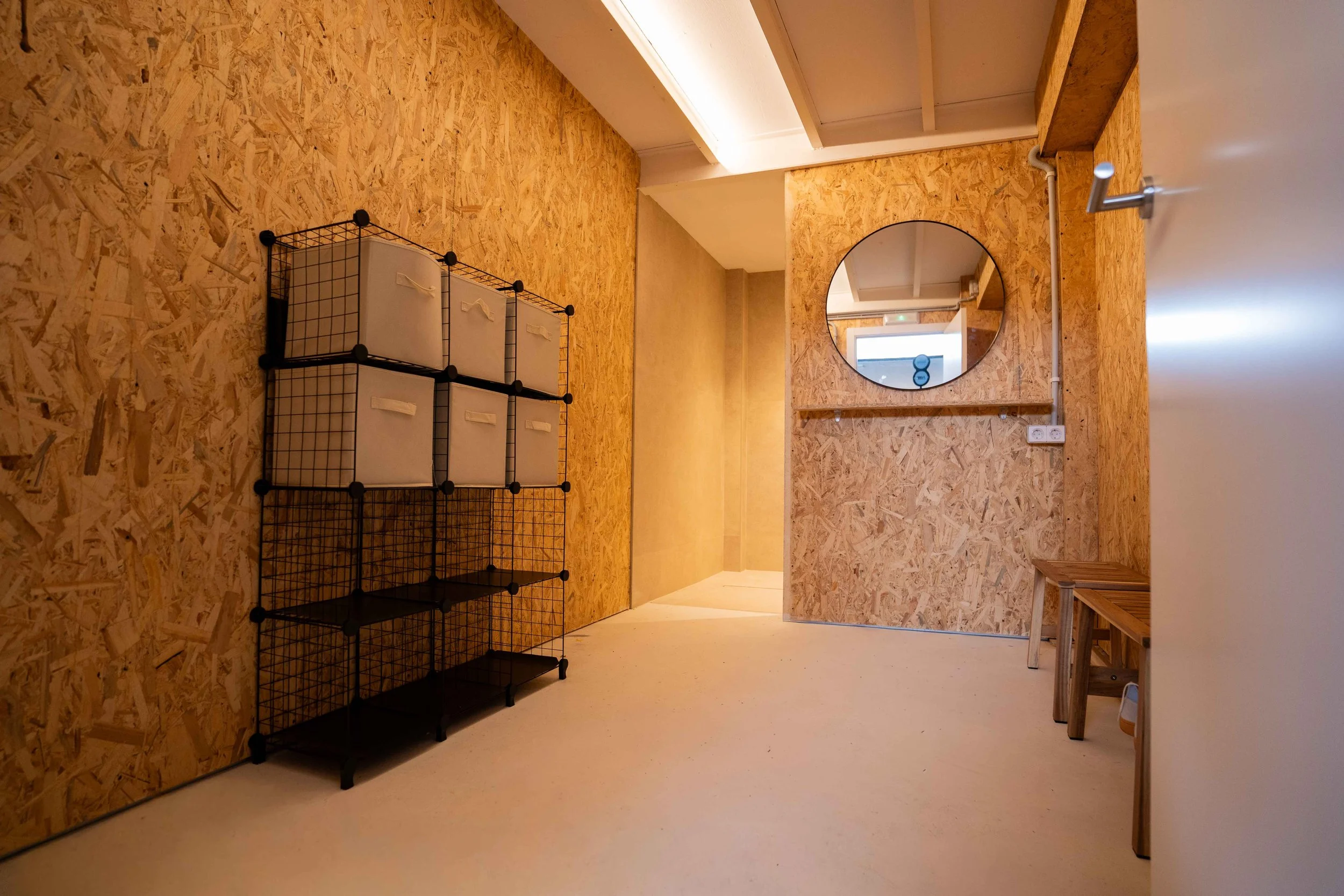 Locker Room Blue Waves Training