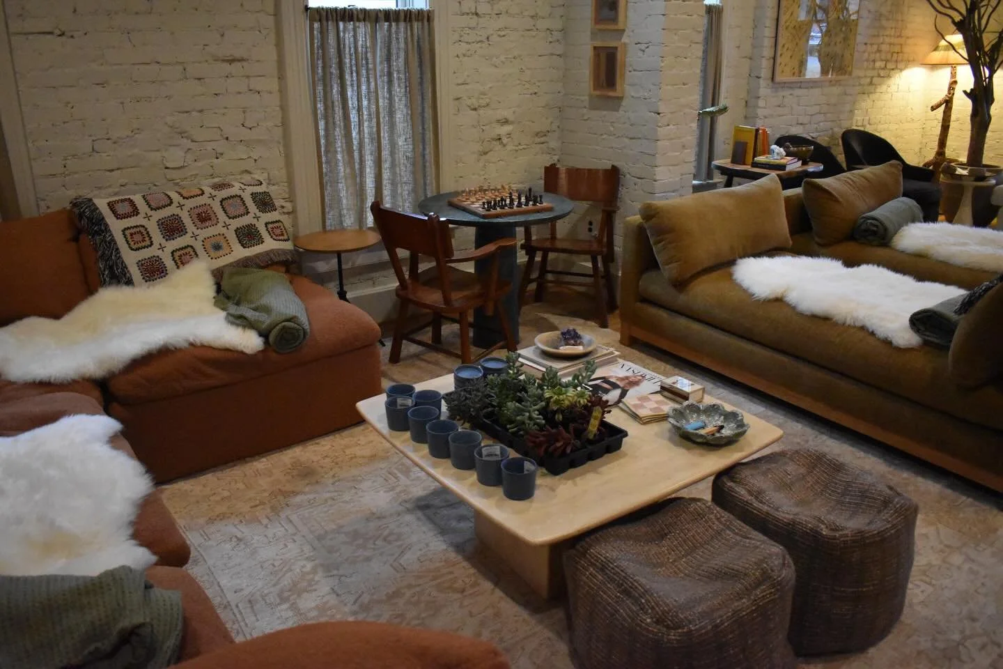 Couldn&rsquo;t have asked for a better way to celebrate our lovely team. A big THANK YOU to @riviom_retreat for generously hosting us for a much needed evening of laughter &amp; relaxation. 

With cocktails from @thefoxnashville
Eats from @littlereya