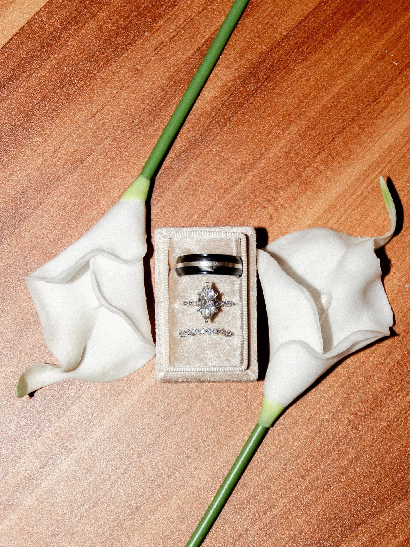 Details from the Tuttle Wedding✨💒

#weddingphotography #photographer #southdakotaphotographer #sdweddingphotographer #weddingphotographer #pinterest #weddingdress