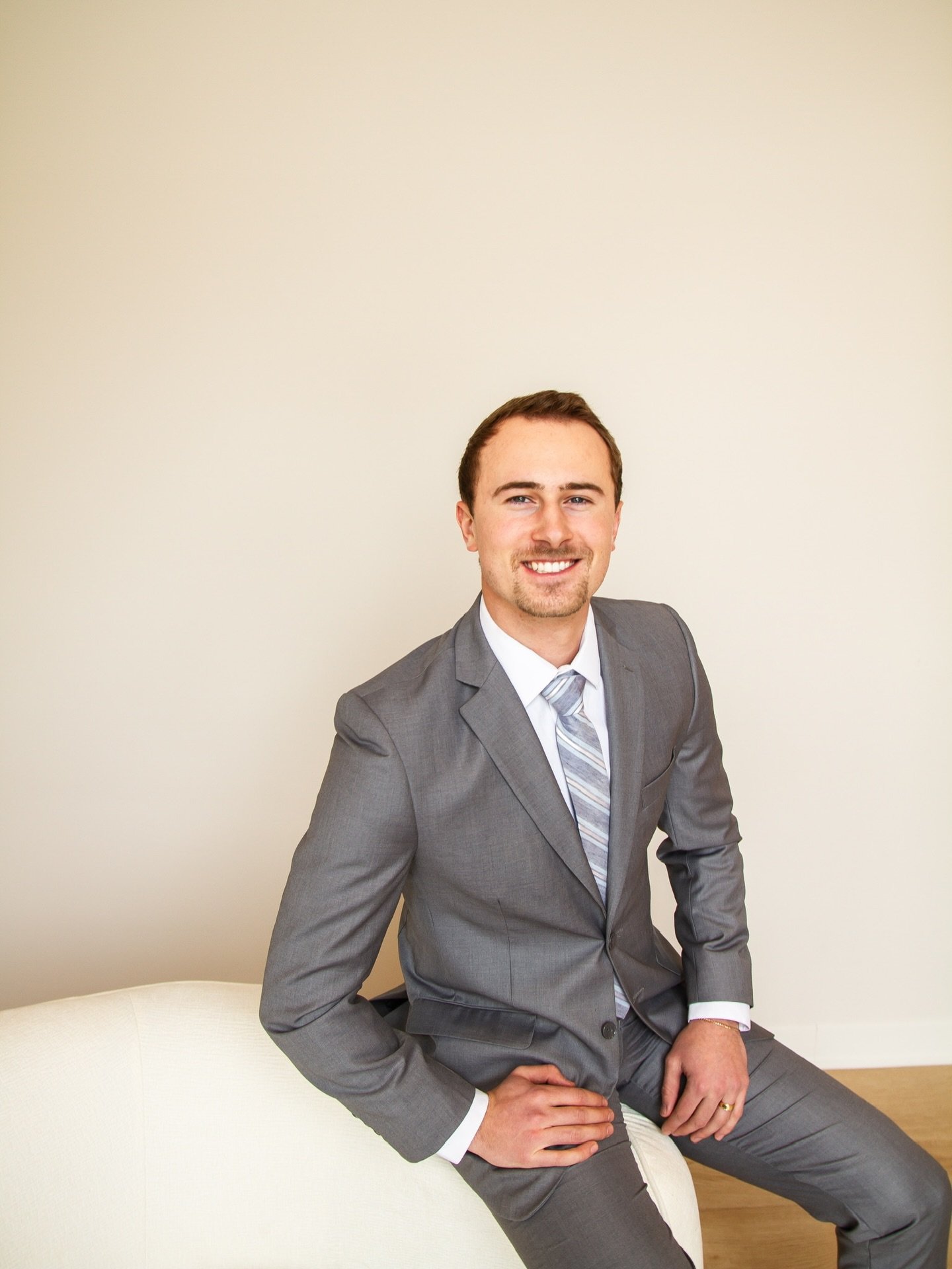 Your brand is more than a logo &mdash; it&rsquo;s you.
Branding headshots that feel confident, elevated, and authentically you, so you can show up aligned in your business from the very first impression.

📸 Branding sessions now booking
📍 @thewhite