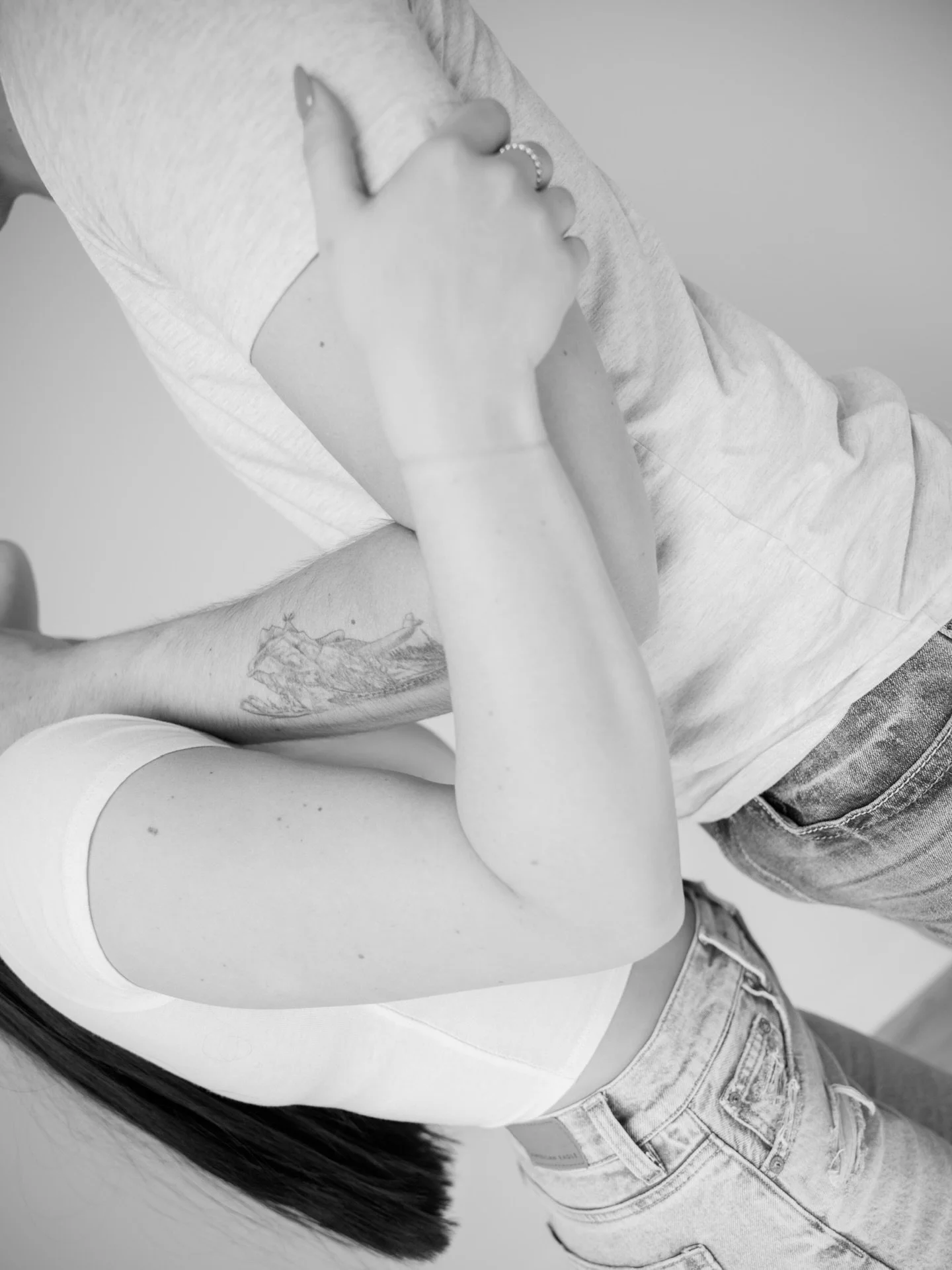 I just love love🎞️🫶🏼

@thewhiteframebrookings 

#southdakotaphotographer #midwestphotographer #brookingsphotographer #studiophotoshoot #couplesphotography