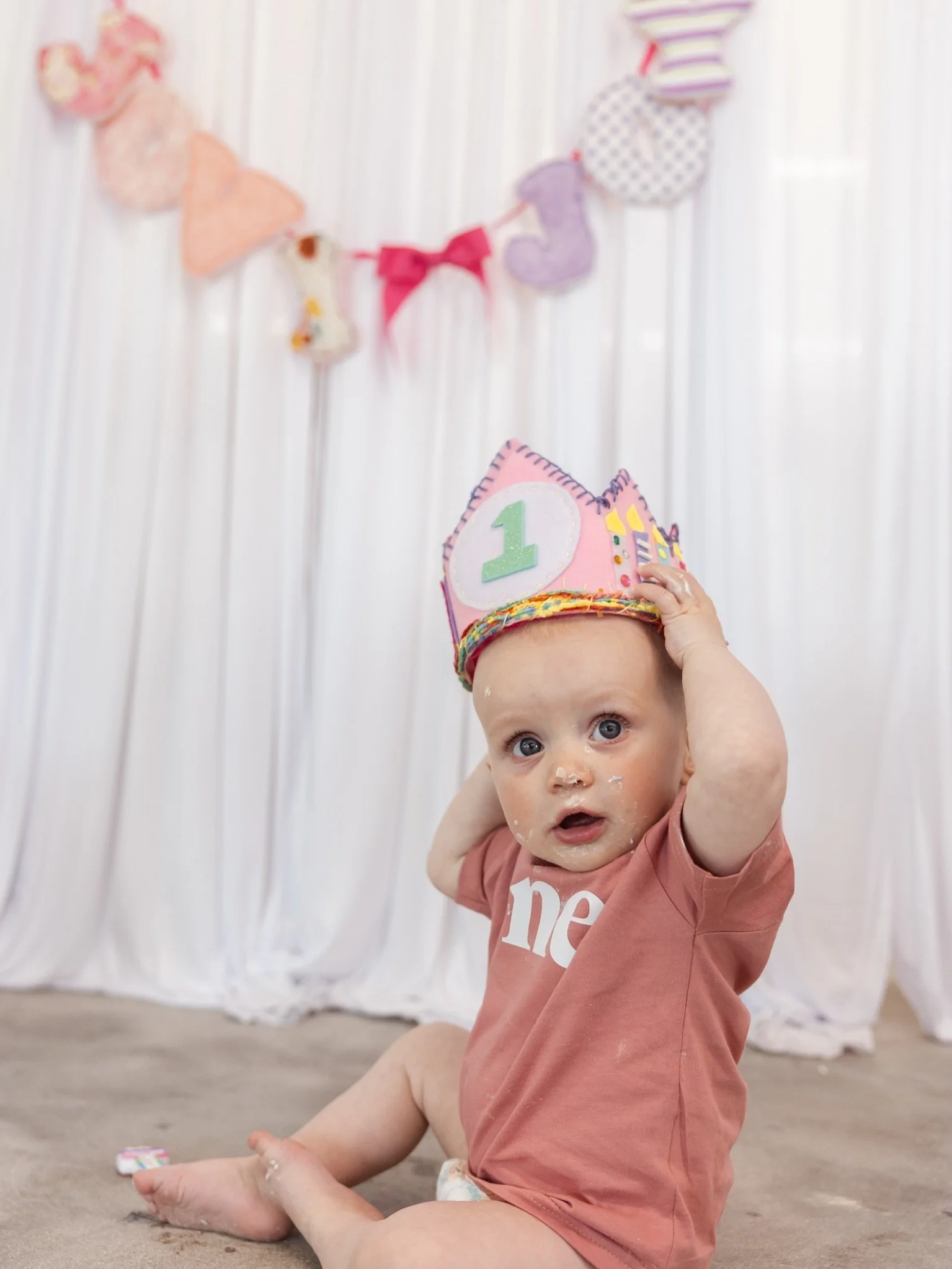 Happy happy 1st birthday to Miss Jovi Joy💕☁️🧁🎀🪩

@filmhausstudio @ramee.hanson 

#FirstBirthdayPhotos  #CakeSmashSession #SouthDakotaPhotographer #BrookingsSDPhotographer #MilestonePhotography

KEYWORDS:
first birthday photos, cake smash session,