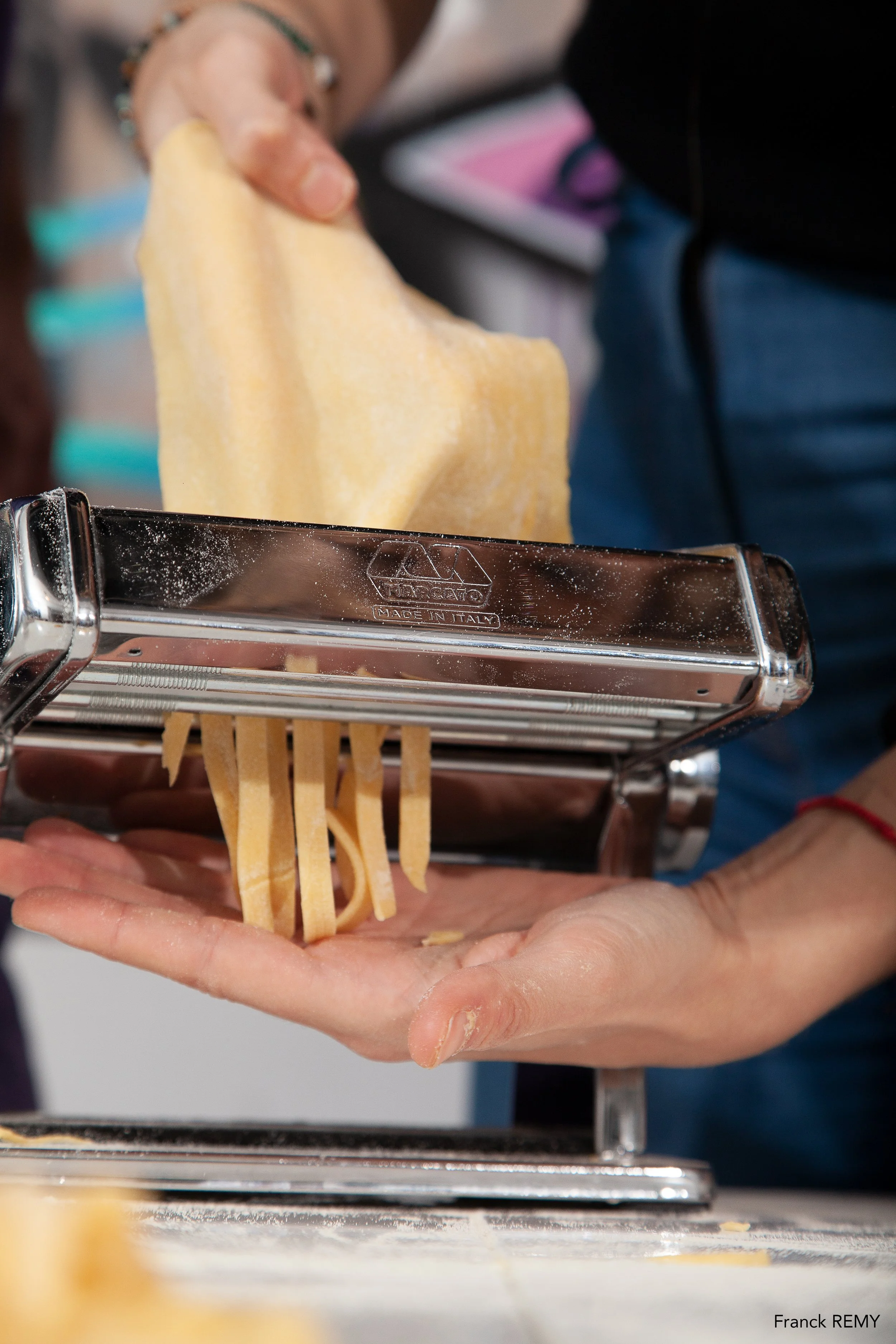 Atelier Orgasta - fabrication de pâtes.