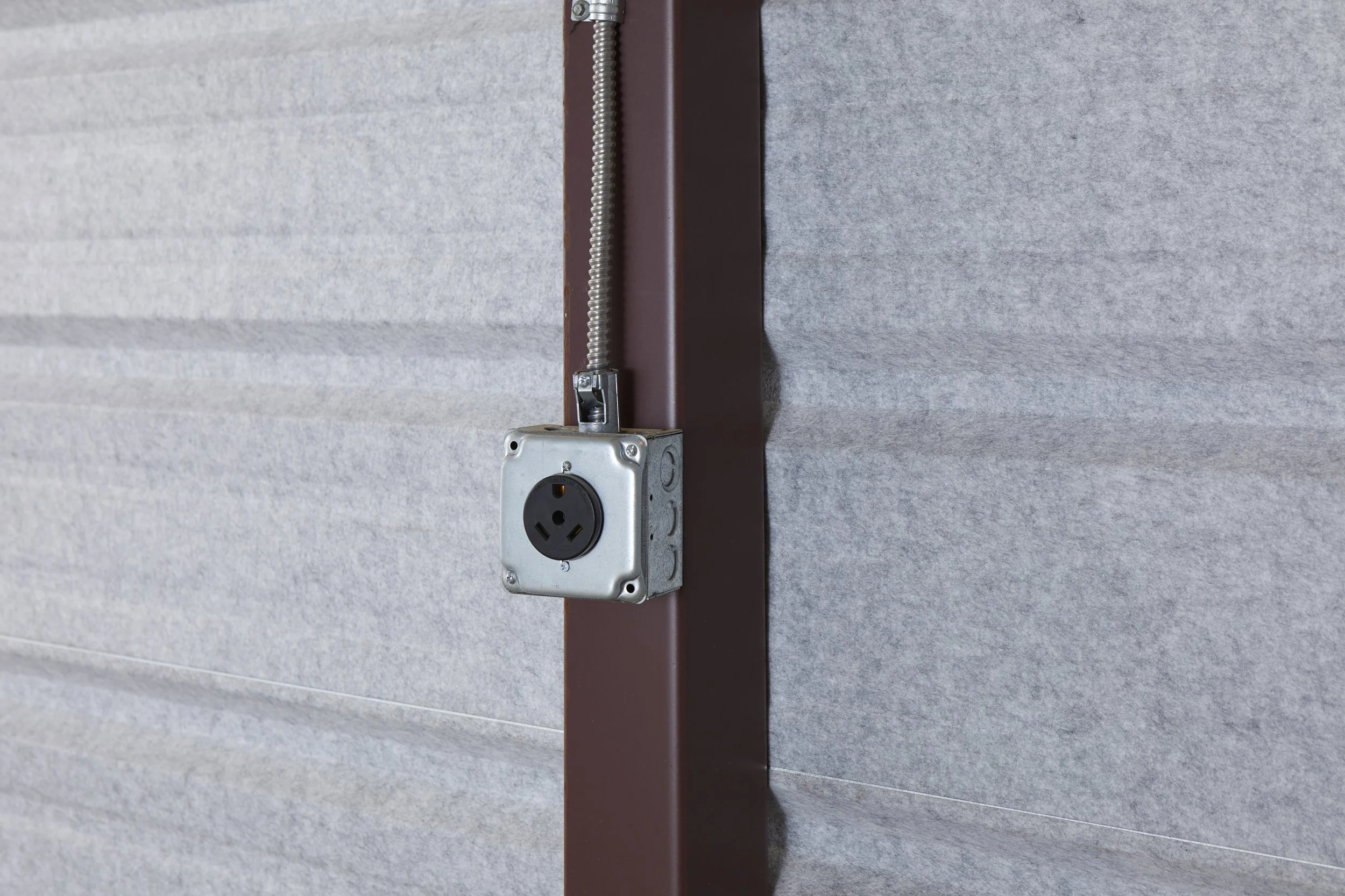 LockedUpSelfStorage_220vOutlet.jpg