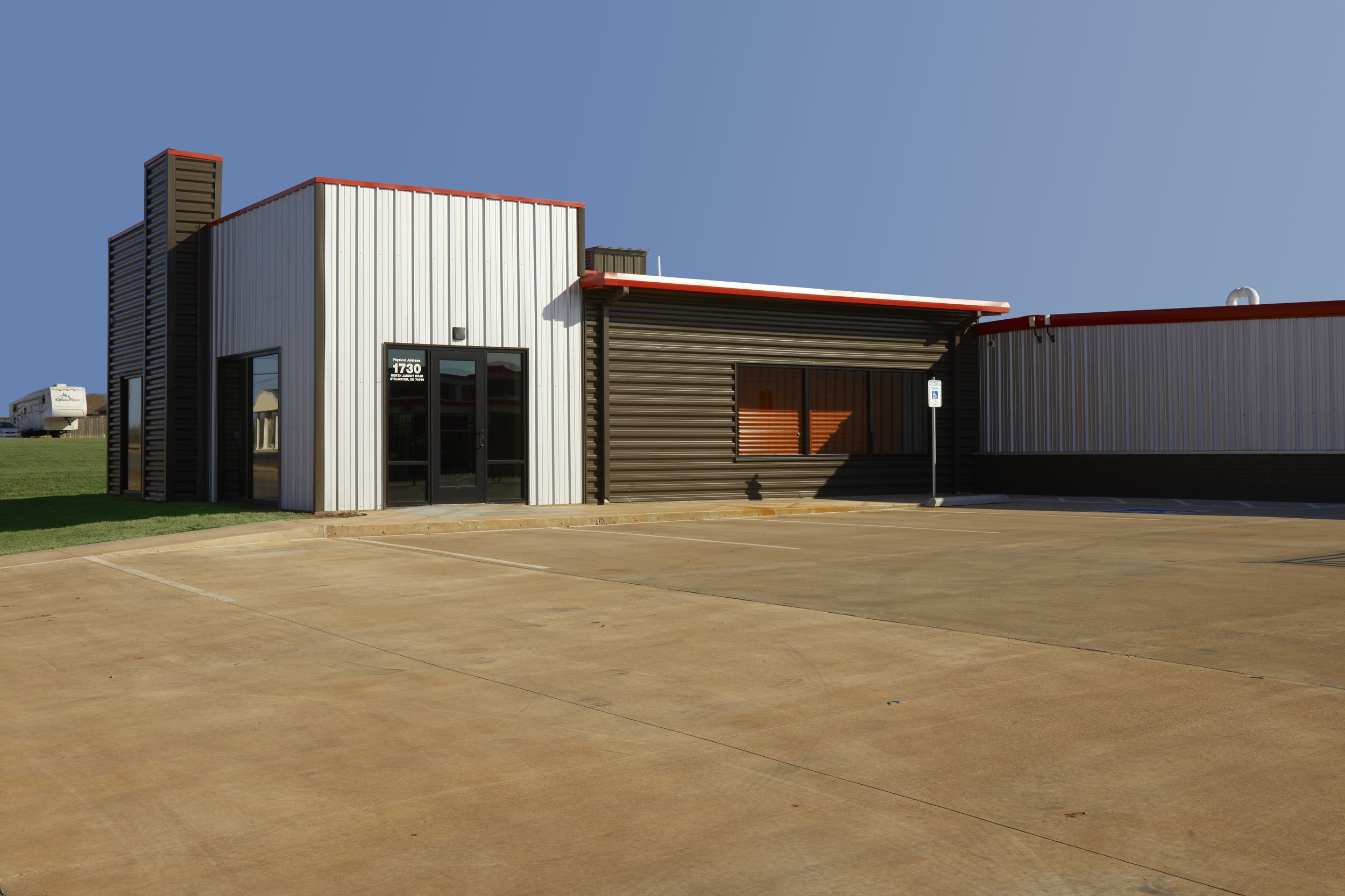 LockedUpSelfStorage_Office_002.jpg
