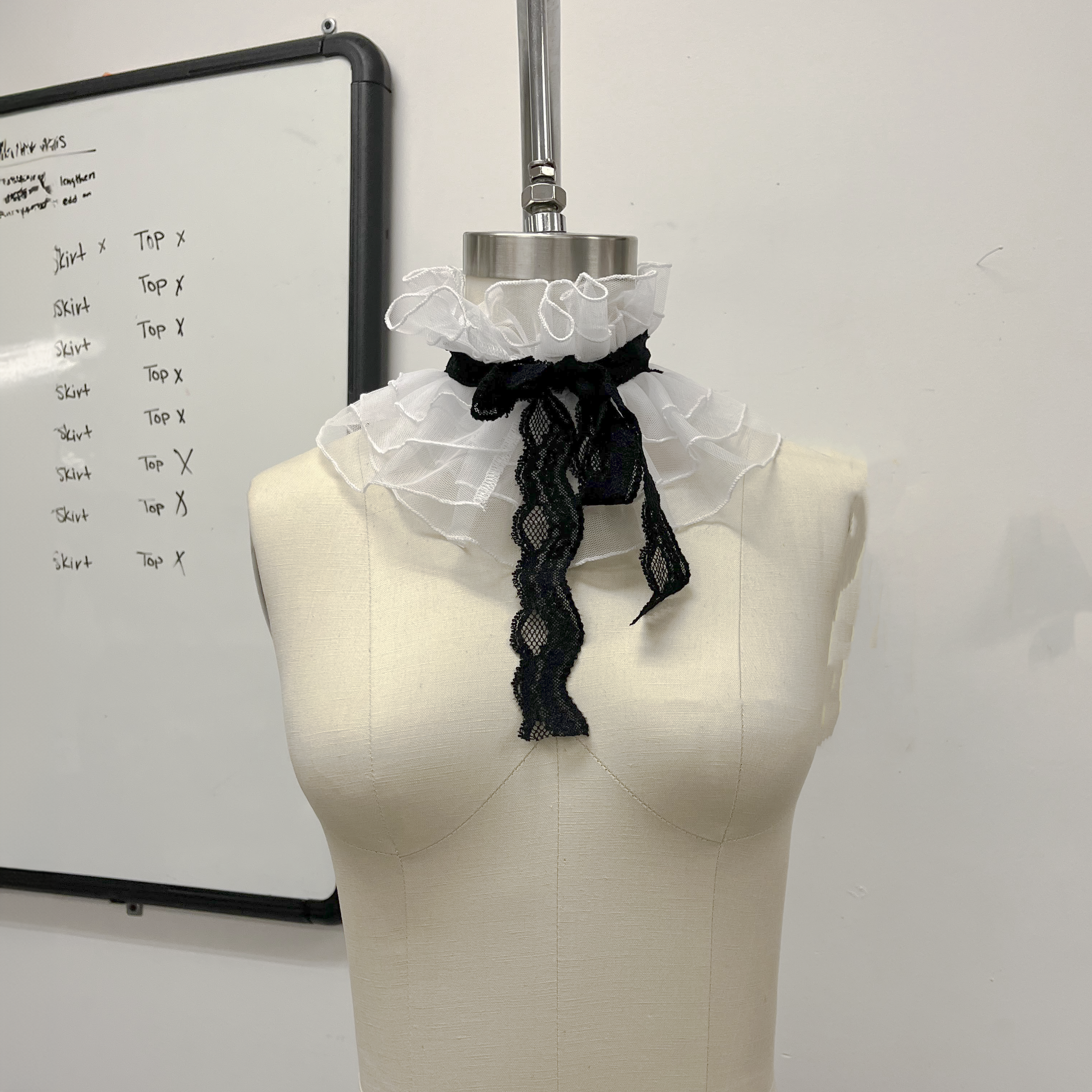 neckcollar1 edited.png