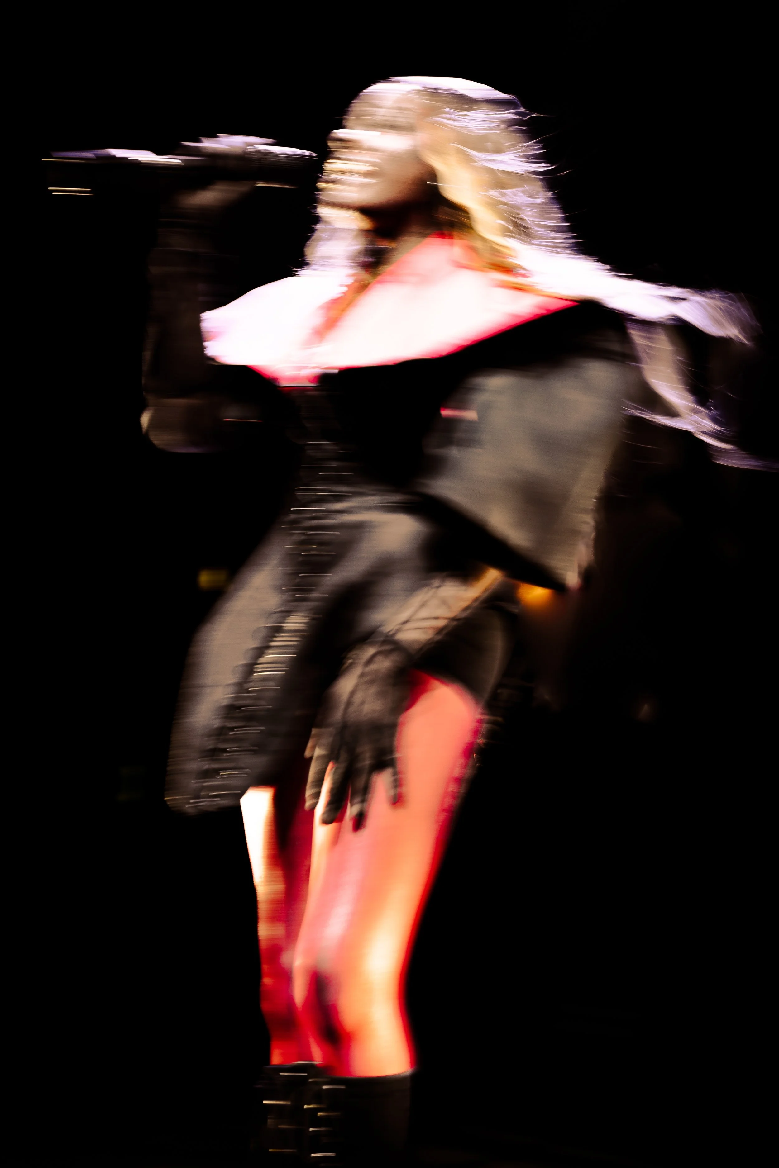 AZEALIABANKS-55MAG(12de27).jpeg