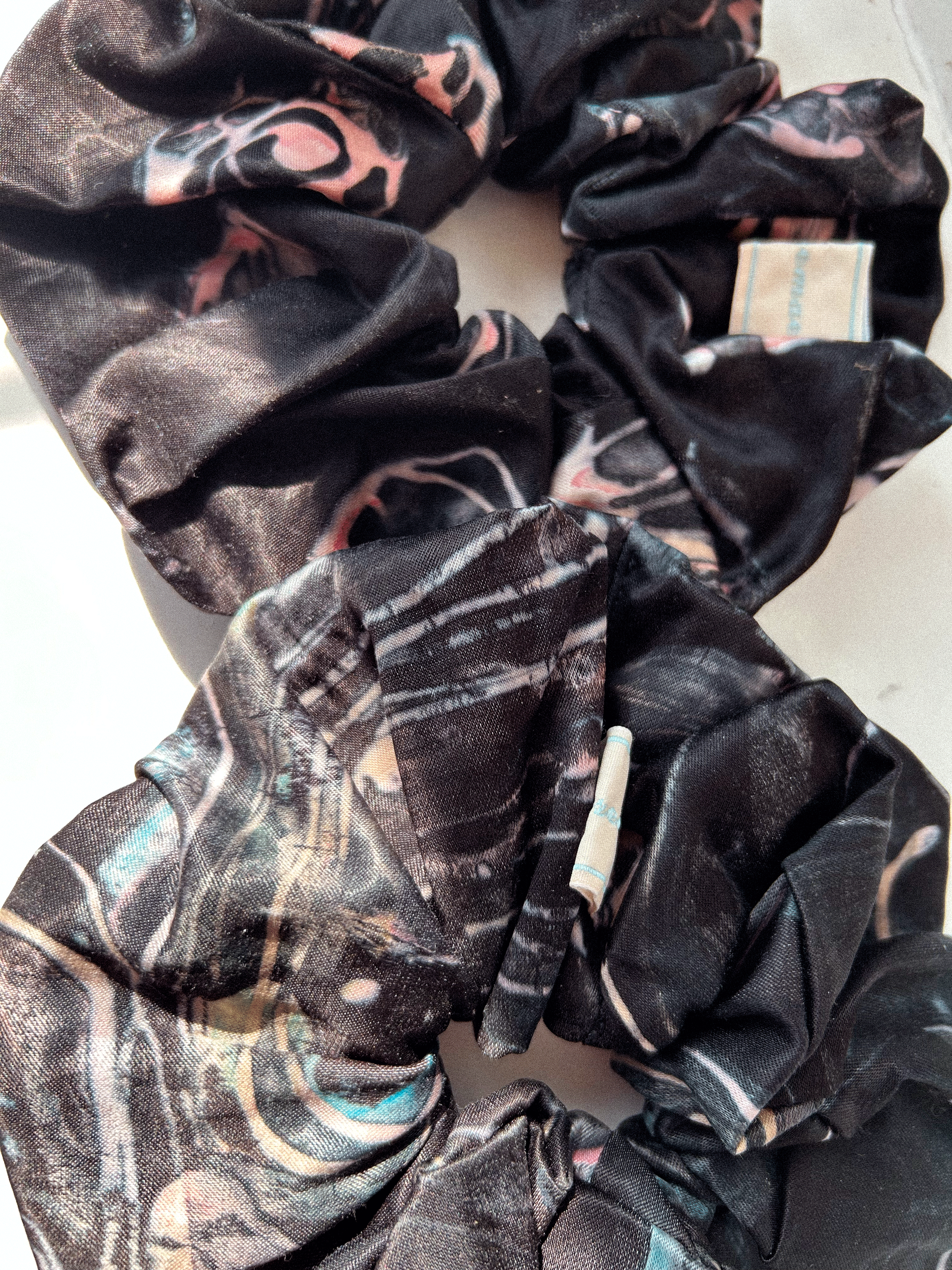 scrunchie-imagesArtboard-3-copy-2.png