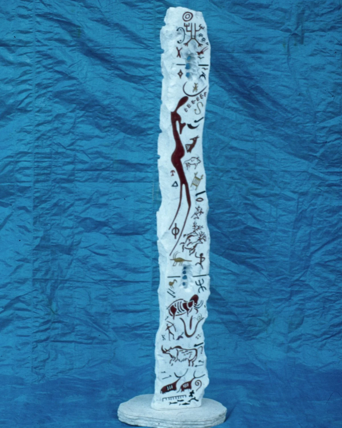 T Barny stone sculpture with petroglyphs