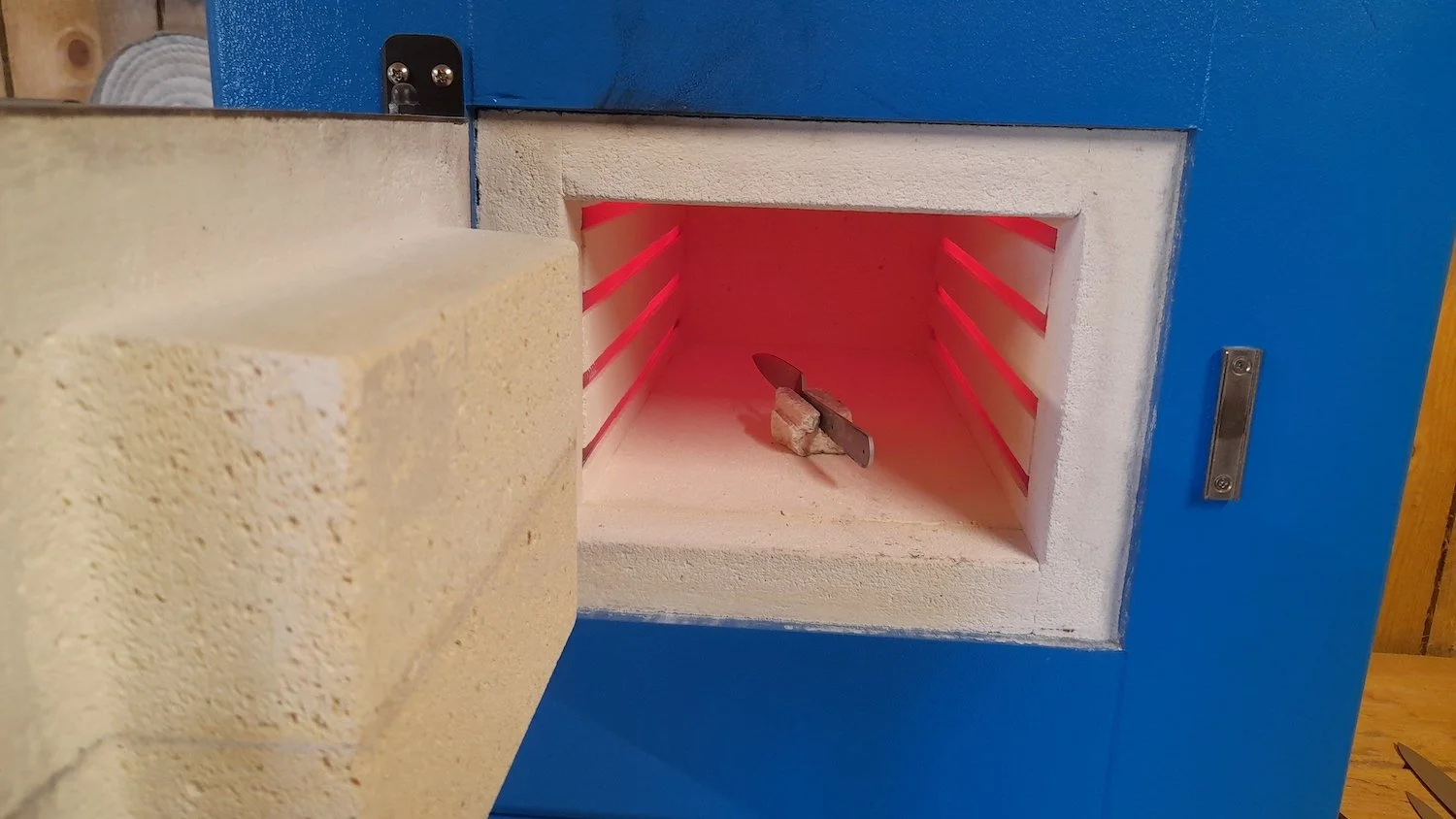 Juliette Tanguy_workshop_she blades6.jpg