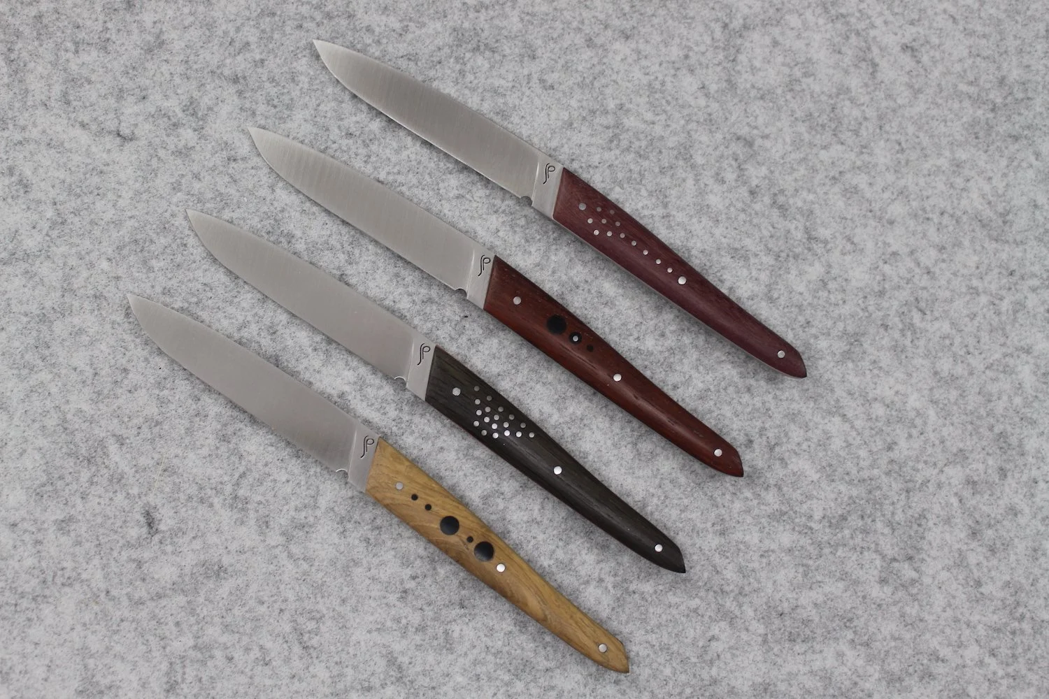 Pascale_she blades_sépia7.JPG