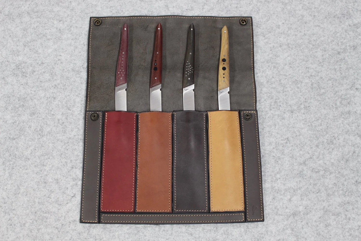 Pascale_she blades_sépia2.JPG