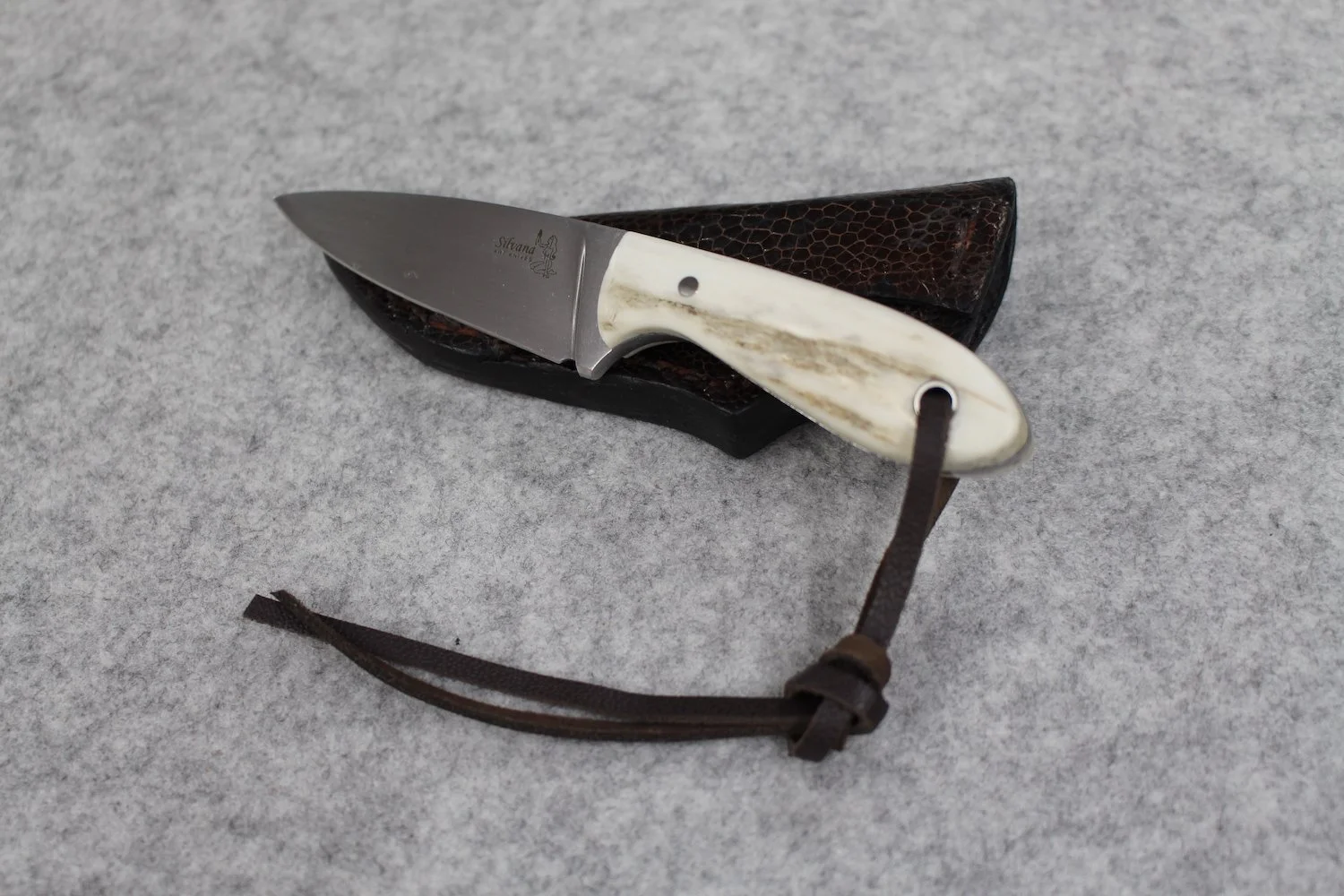 Silvana Mouzinho_she blades_luna3.JPG