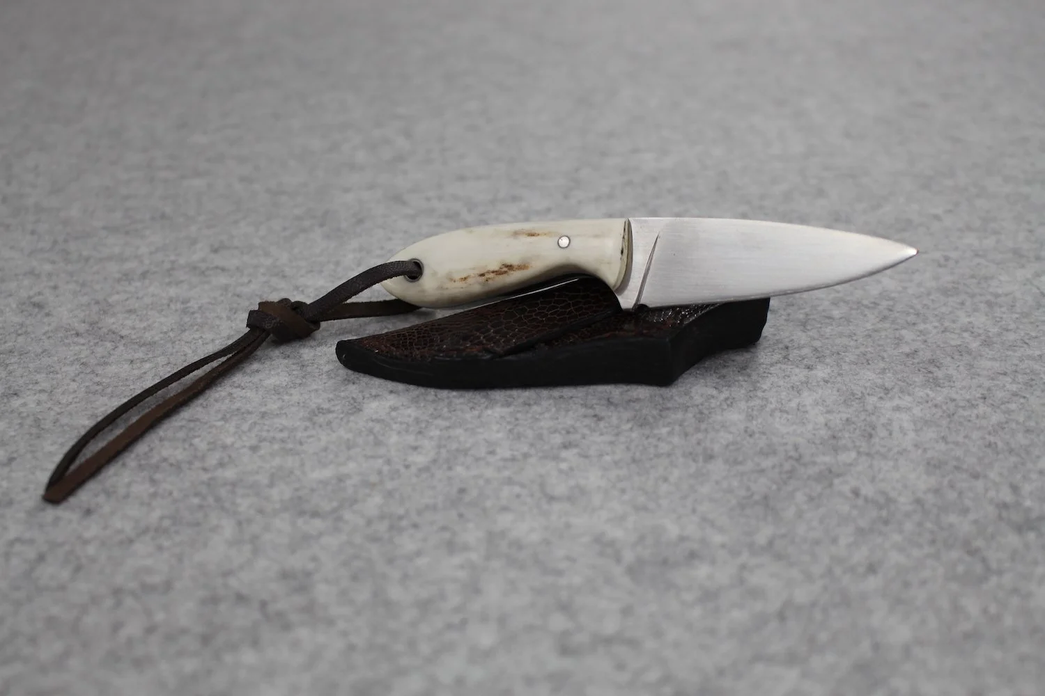 Silvana Mouzinho_she blades_luna7.JPG