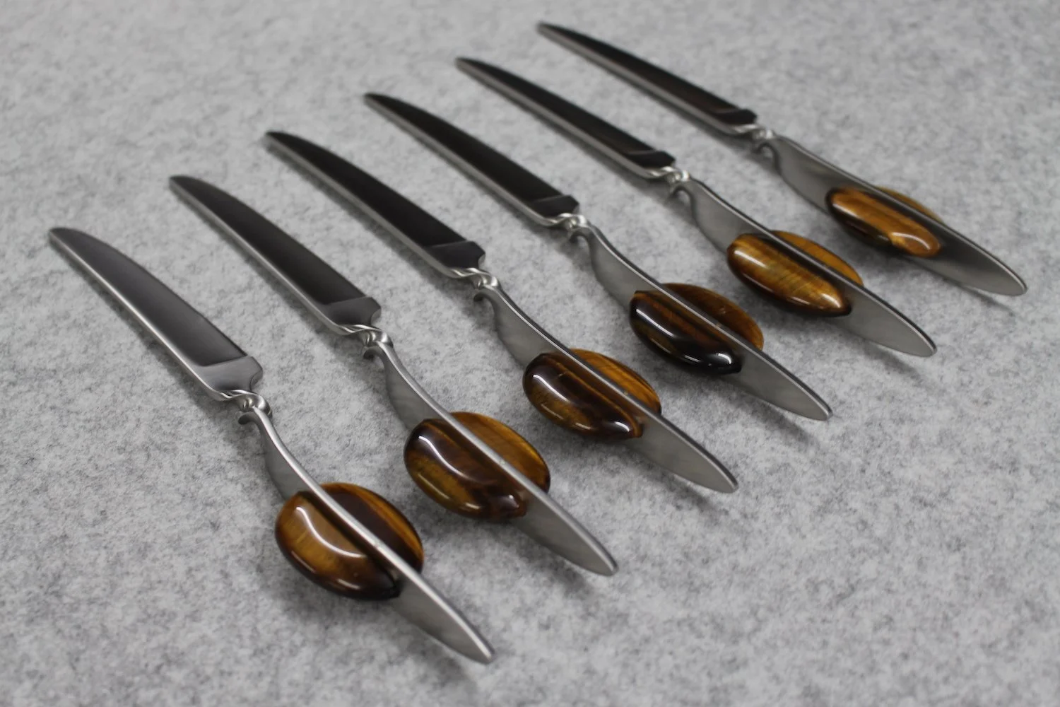 Sylvie Pauliac_she blades_galet93.JPG