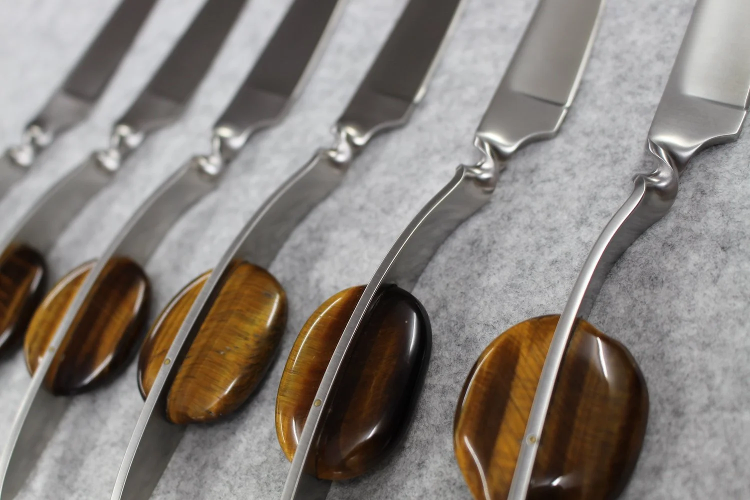 Sylvie Pauliac_she blades_galet92.JPG