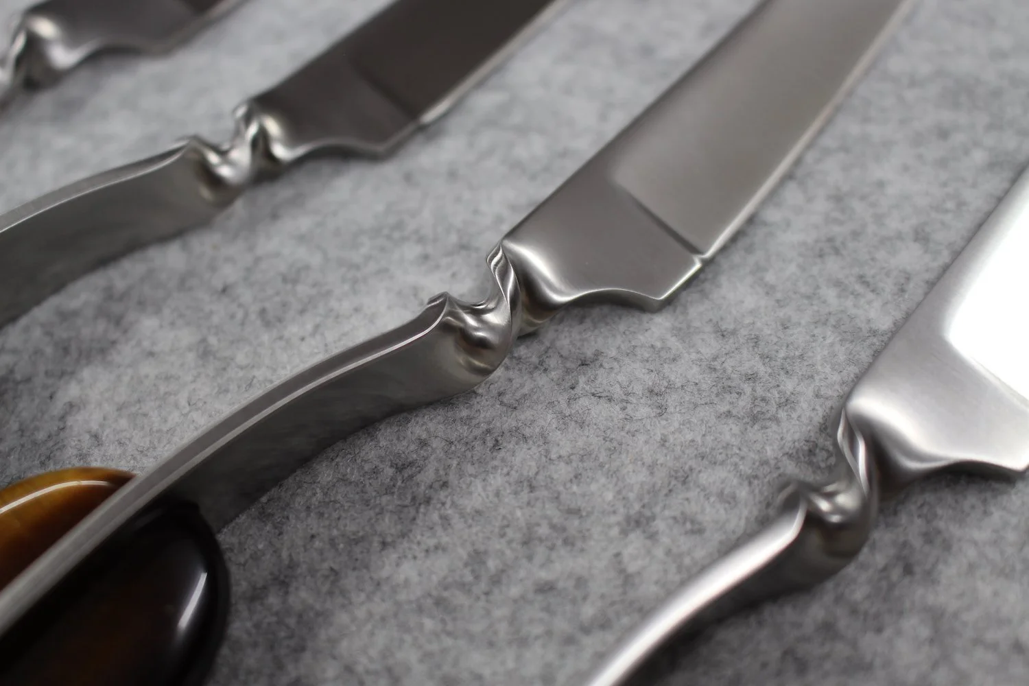 Sylvie Pauliac_she blades_galet91.JPG