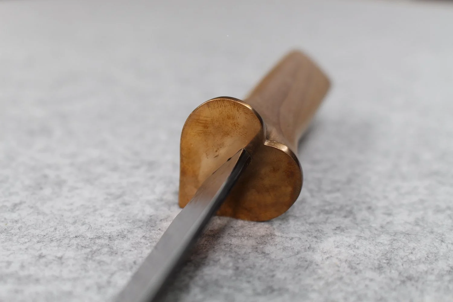 handmade knife by pola malandain