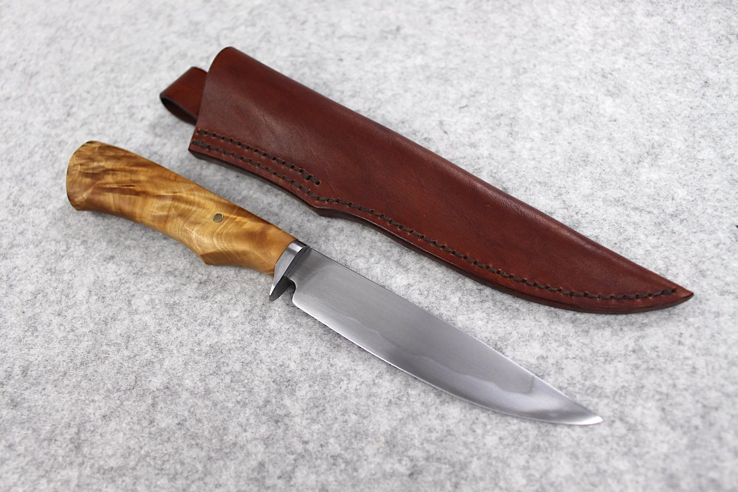 Anetta Ameryk_SHE BLADES_women knife maker8.JPG