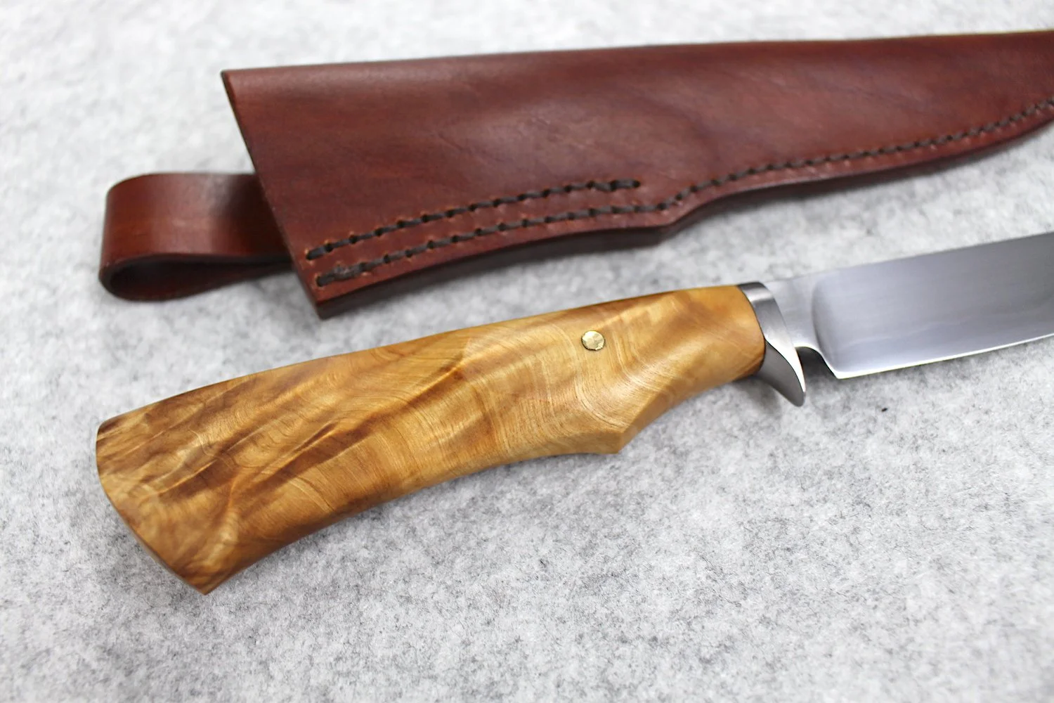 Anetta Ameryk_SHE BLADES_women knife maker3.JPG