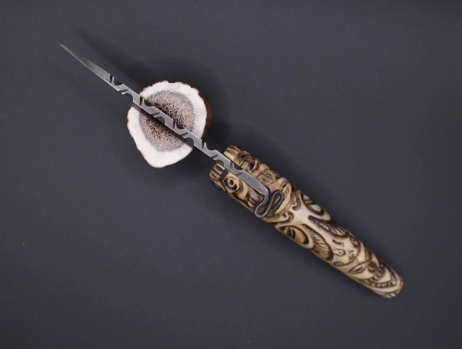 Couteau pliant gravé Sophie Fauré A2.JPG