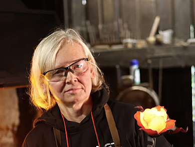 Anetta Ameryk for SHE BLADES women knife makers