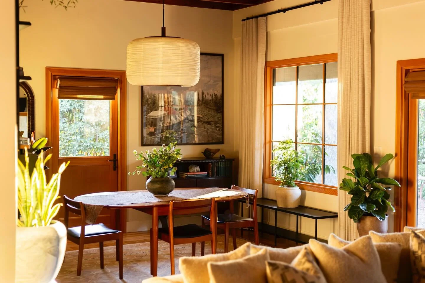 That autumn morning light ✨

📸 @miriamcarbo.travel 
.
.
.
#napavalleyinteriordesign #bayareainteriordesign #sainthelenainteriordesign #luxurylifestylenapavalley #sainthelenadesign #napaluxuryhomes