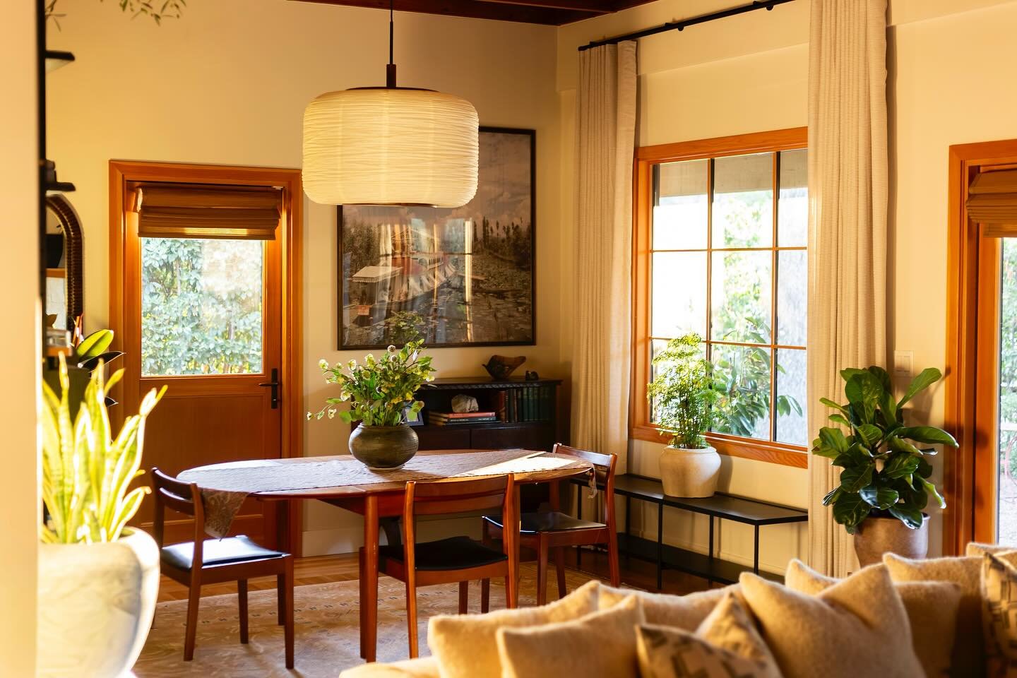That autumn morning light ✨

📸 @miriamcarbo.travel 
.
.
.
#napavalleyinteriordesign #bayareainteriordesign #sainthelenainteriordesign #luxurylifestylenapavalley #sainthelenadesign #napaluxuryhomes