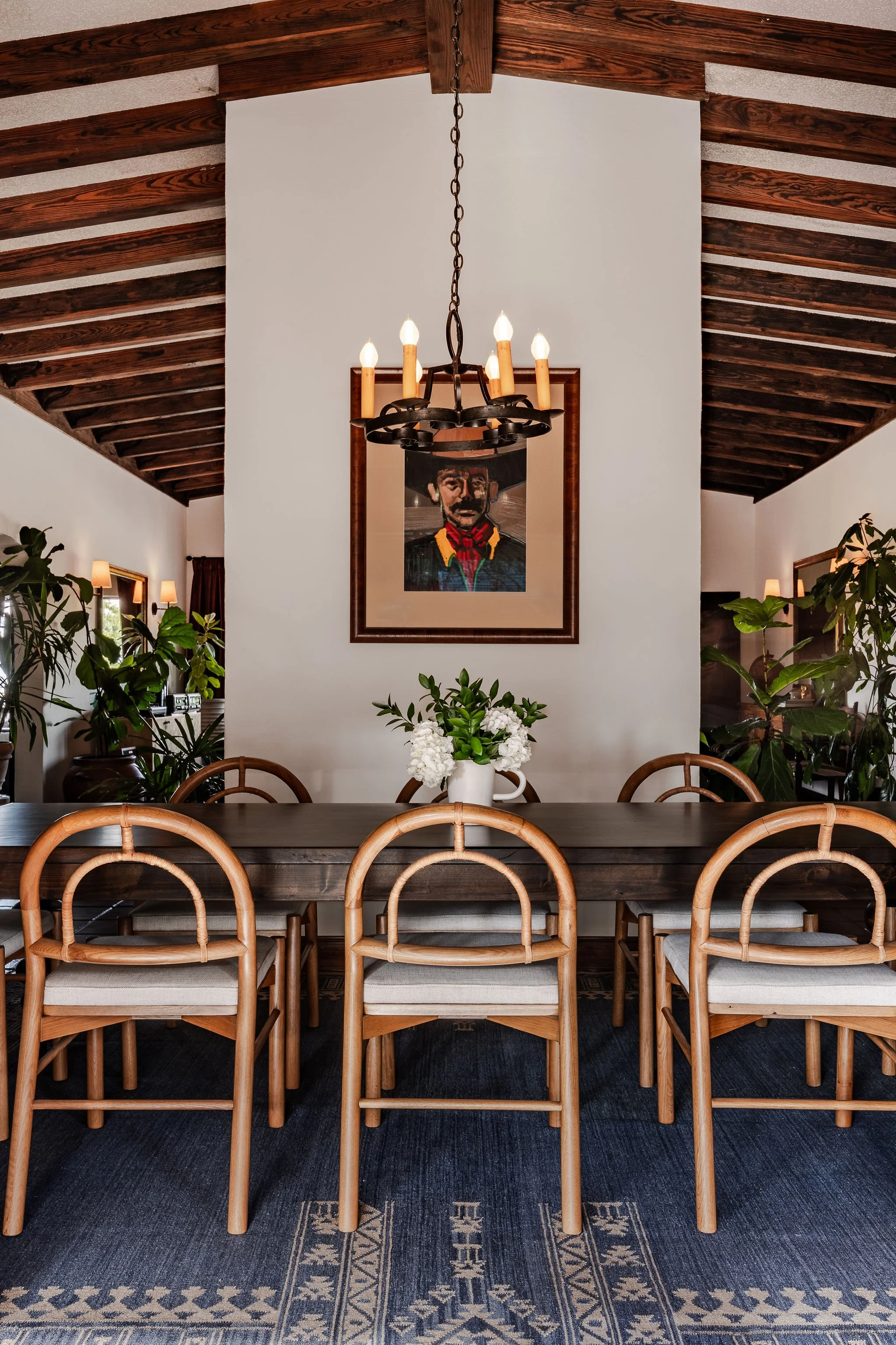 Why Your Dining Room Decor Feels Stuffy (And How Professional Design Fixes It)