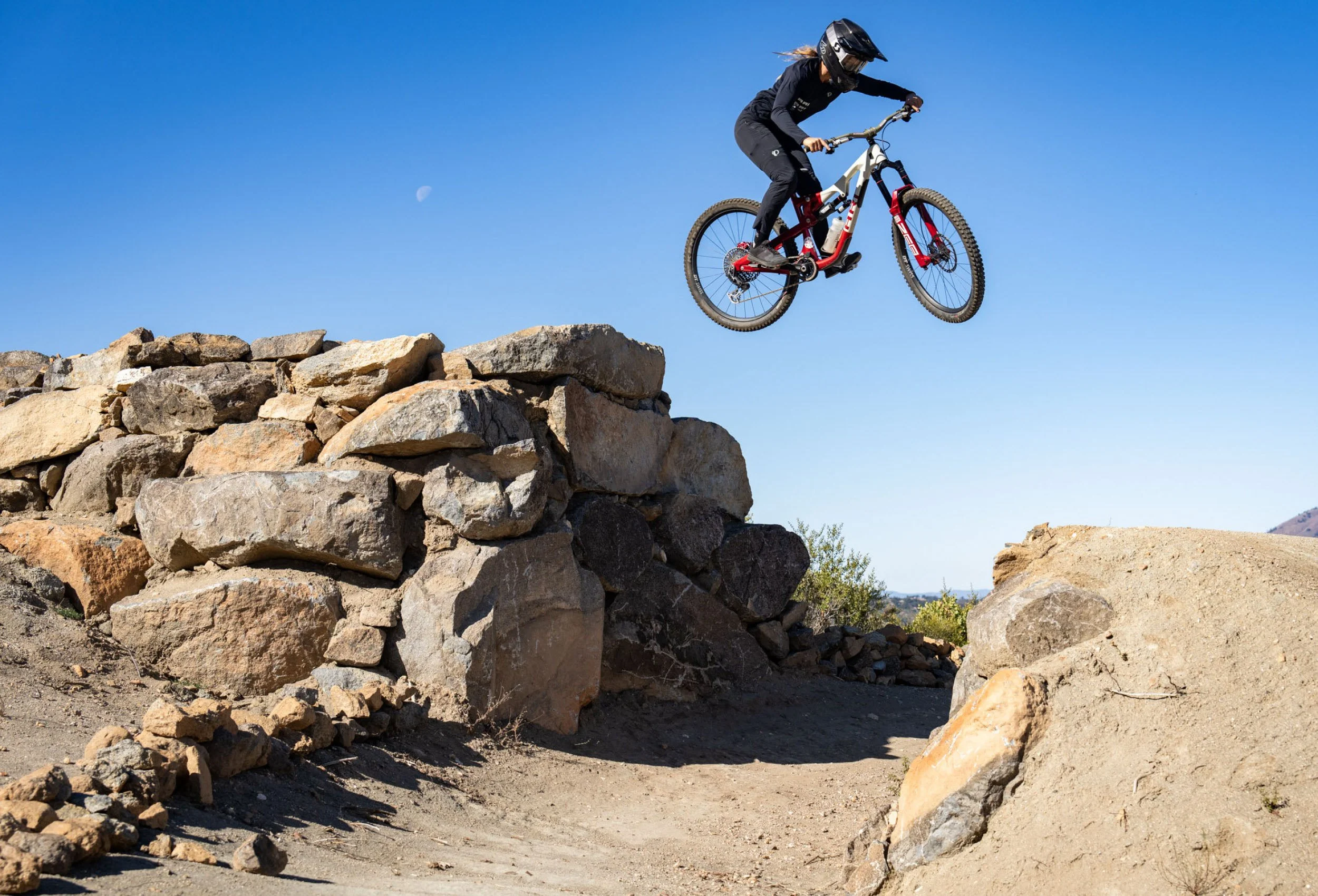 Timeless-Mtb-358-Lucieno-Bikepark-ChrisWellhausen.jpg