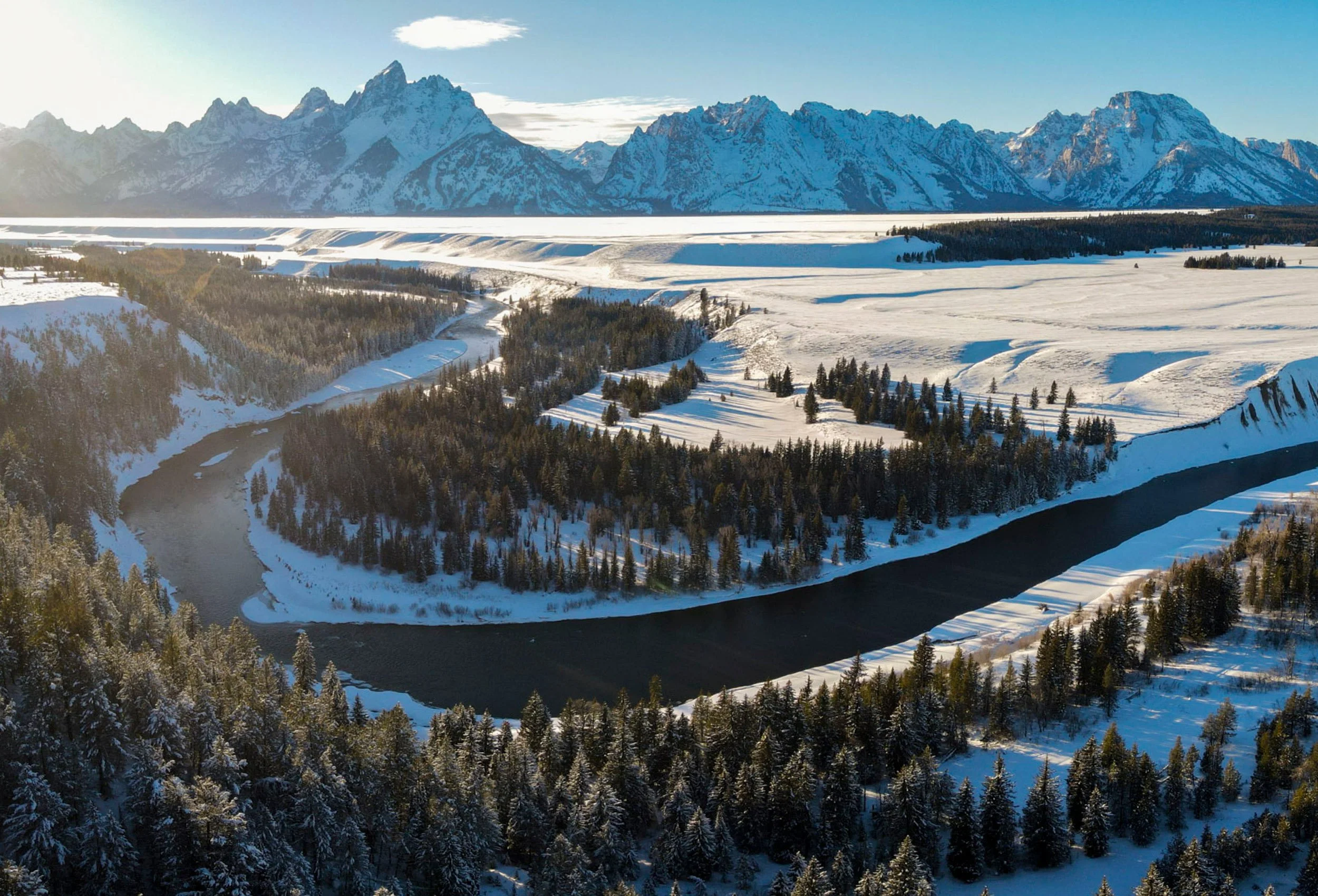 113-Snowboarding-GrandTetons-Wyoming-ChrisWellhausen.jpg