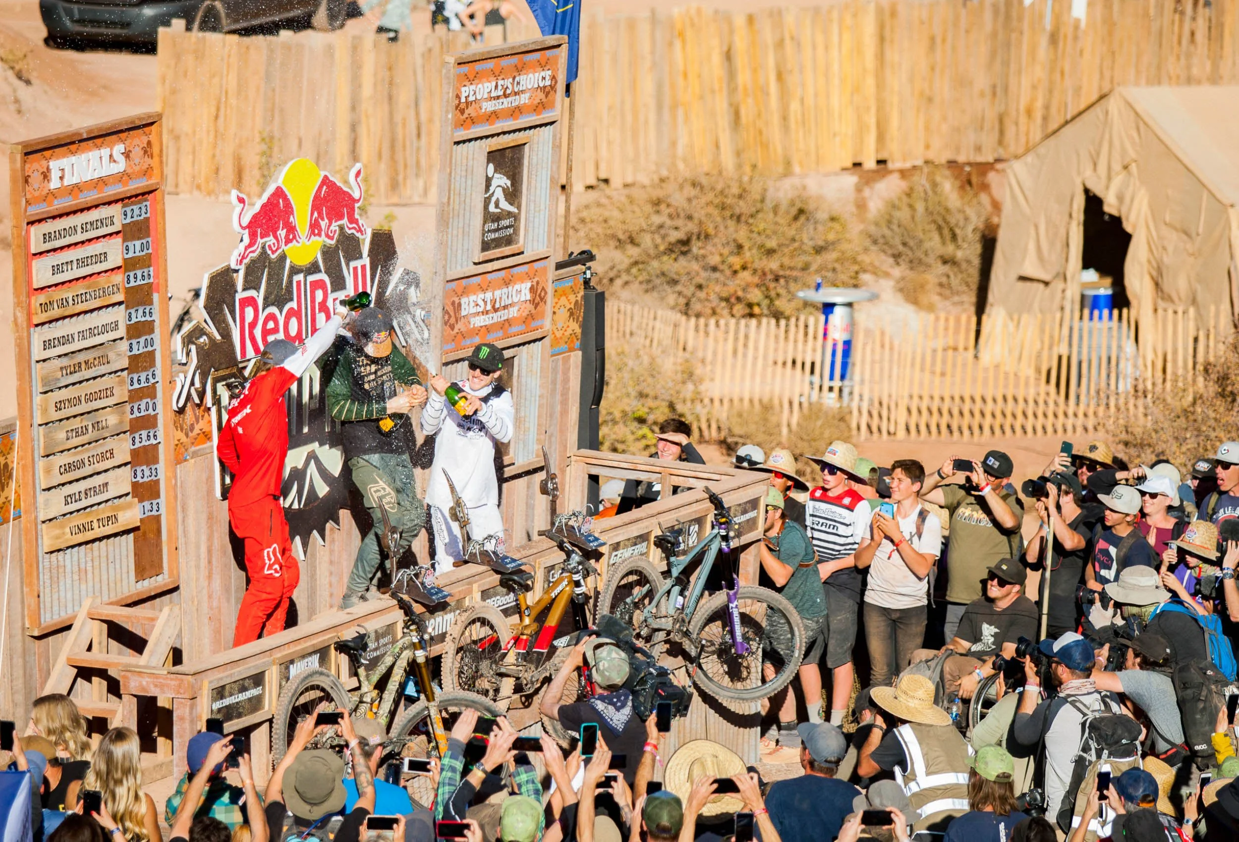 Timeless-Mtb-099-BrandonSemenuk-RedBullRampage-ChrisWellhausen.jpg