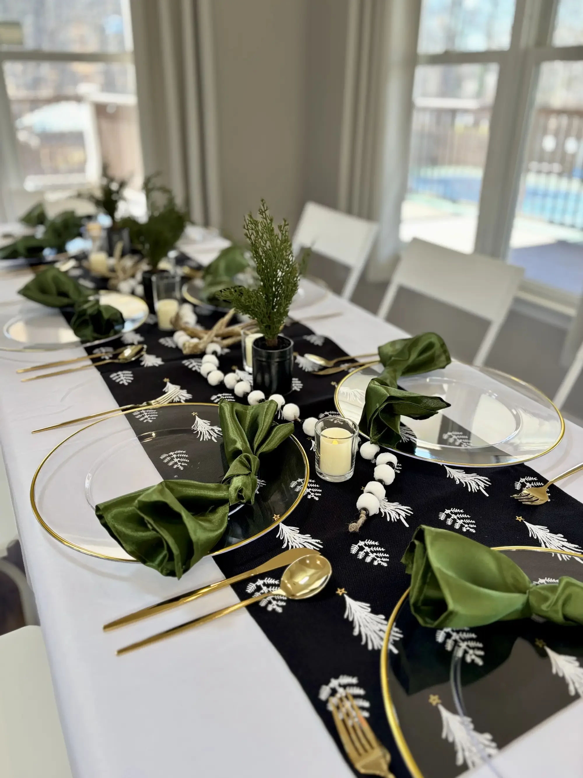 Secret garden table setting by Defining Moments Special Events